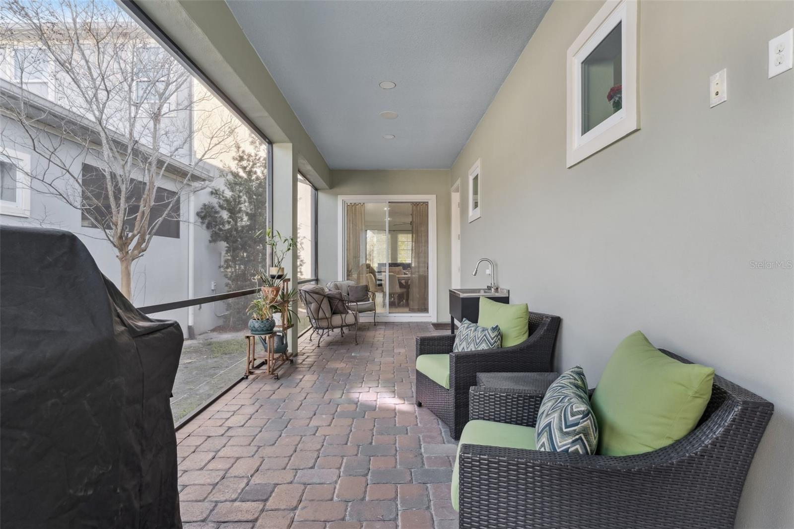 Image 31 of 59 For 9459 Merrifield St