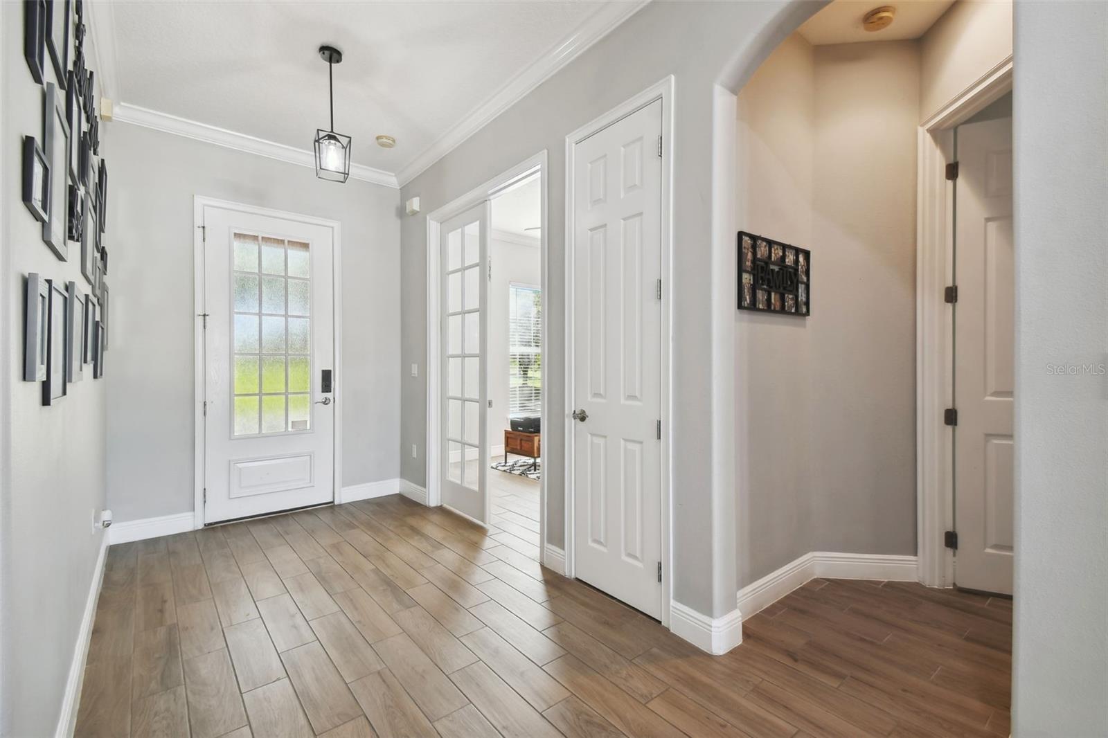 Image 12 of 80 For 7009 Five Oaks Drive