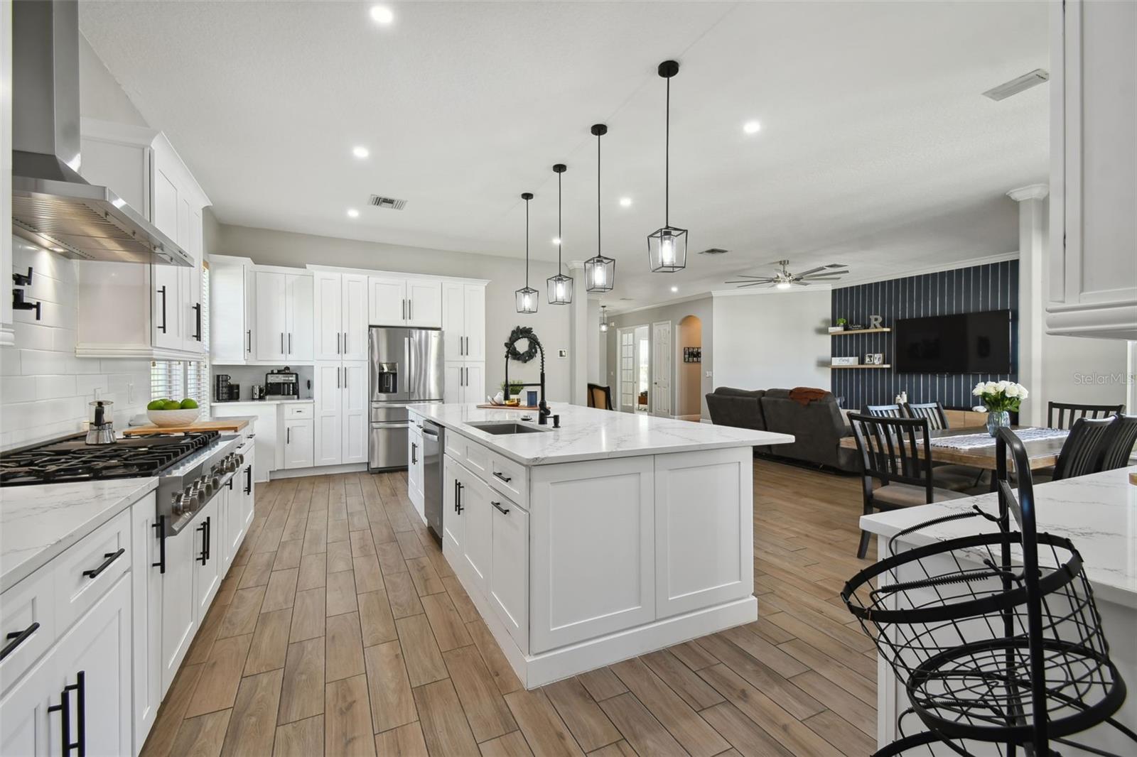 Image 27 of 80 For 7009 Five Oaks Drive