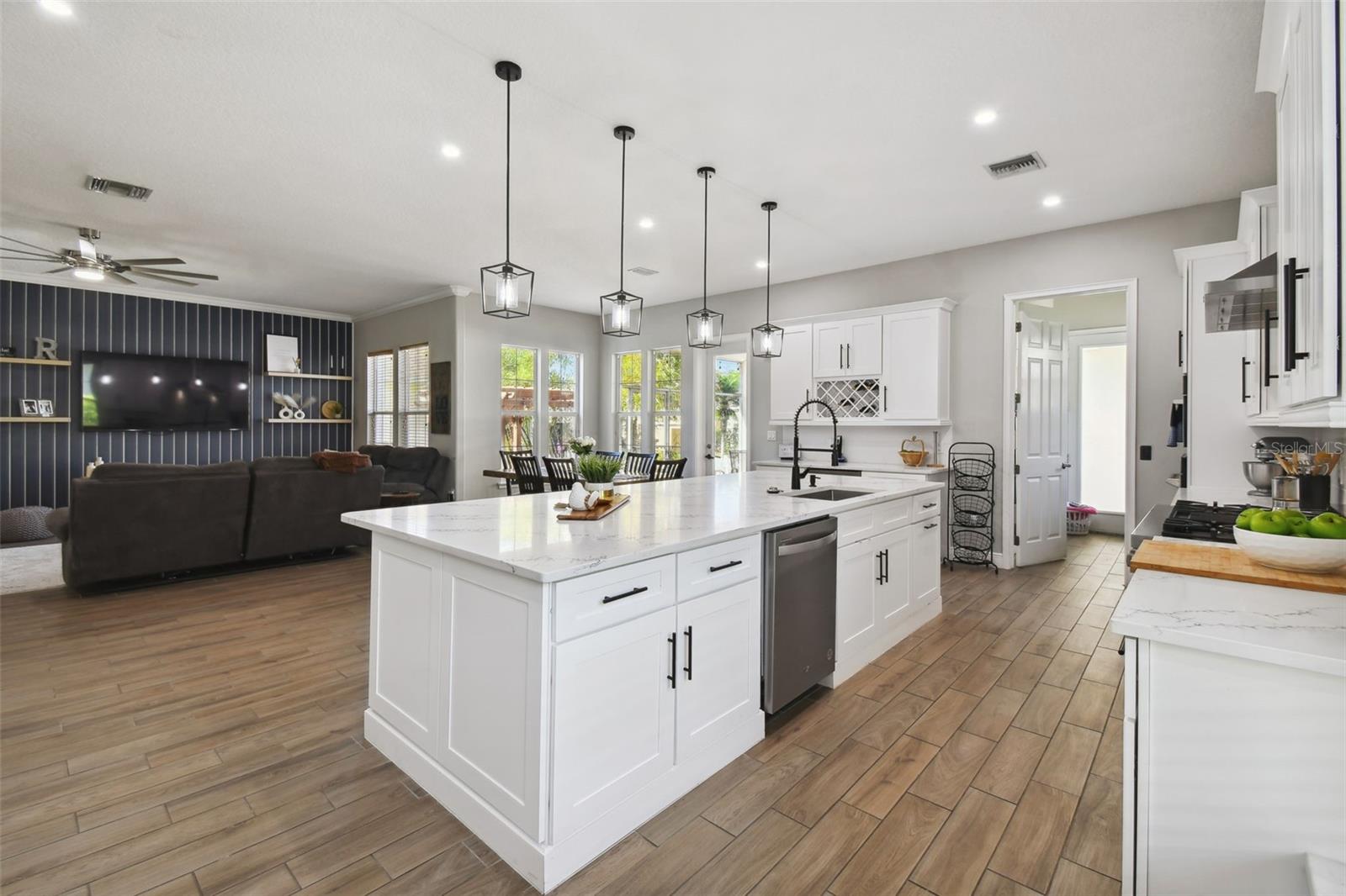 Image 32 of 80 For 7009 Five Oaks Drive