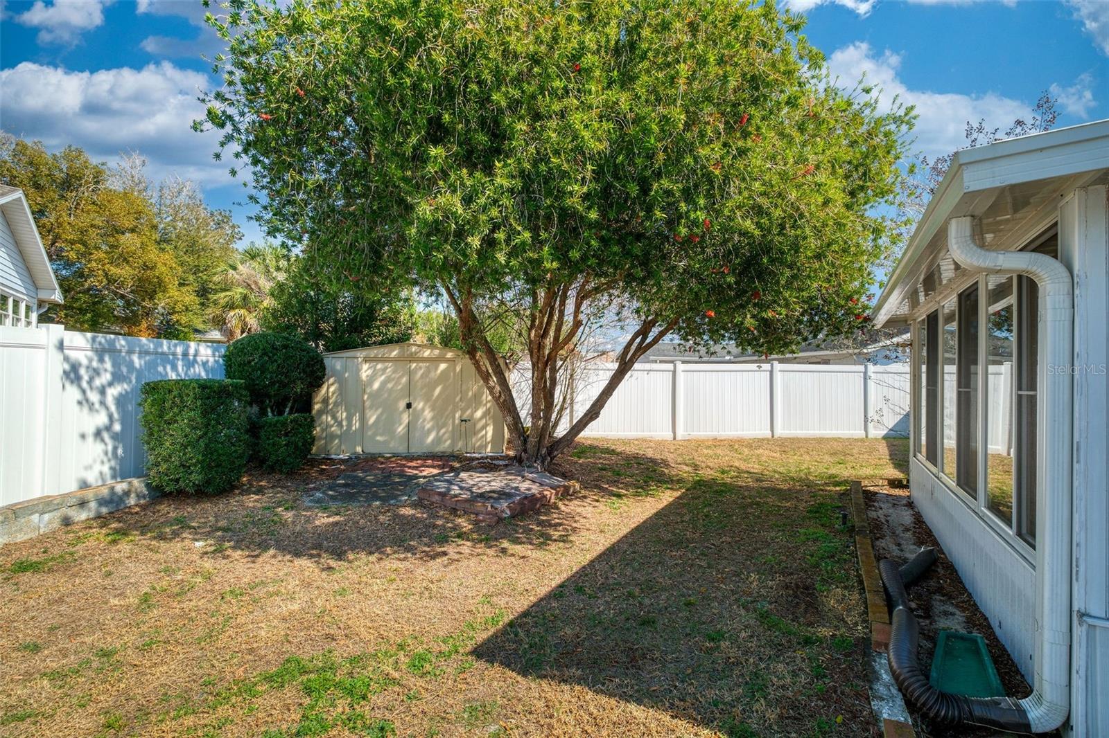 Image 18 of 21 For 5 Sandalwood Drive