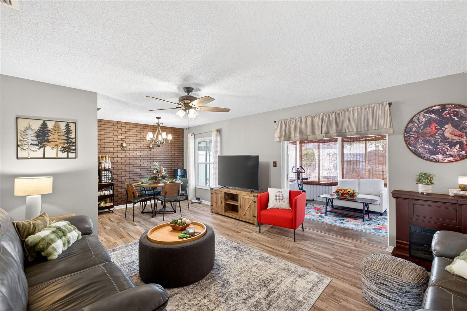 Image 3 of 21 For 5 Sandalwood Drive