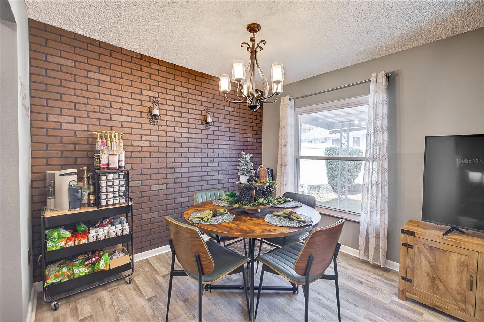 Image 8 of 21 For 5 Sandalwood Drive