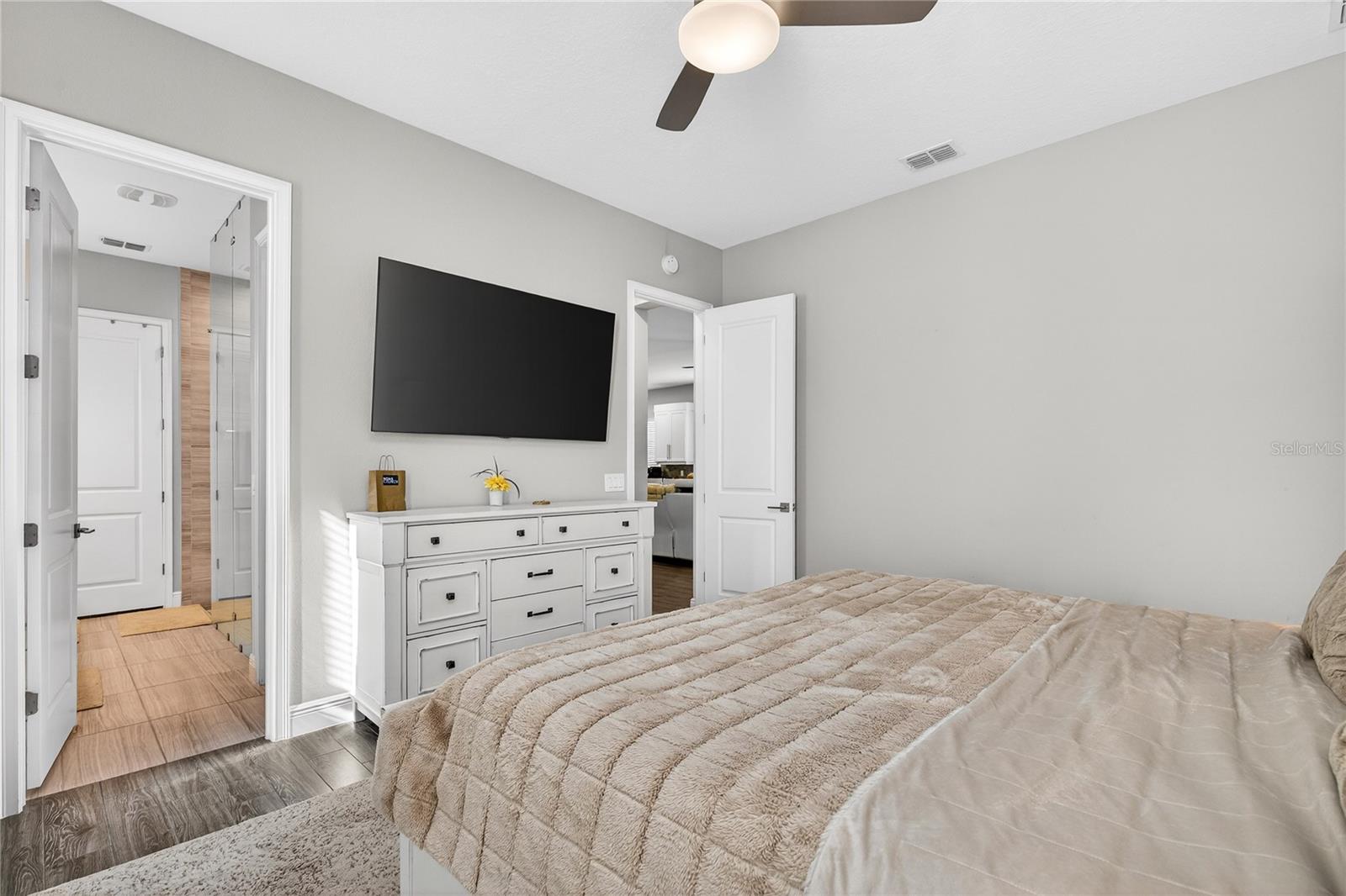 Image 14 of 42 For 13115 Bovet Avenue