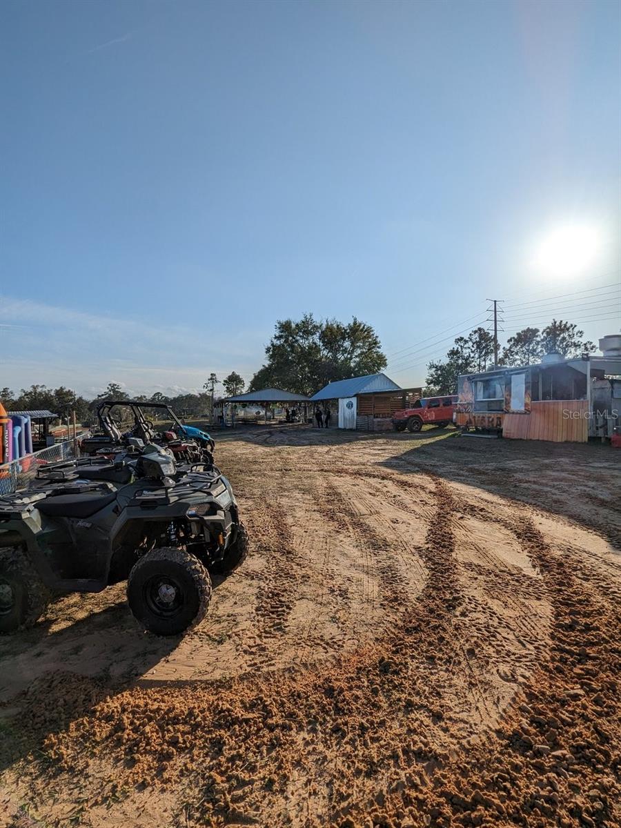 Image 8 of 10 For 5557 E Hinson Avenue