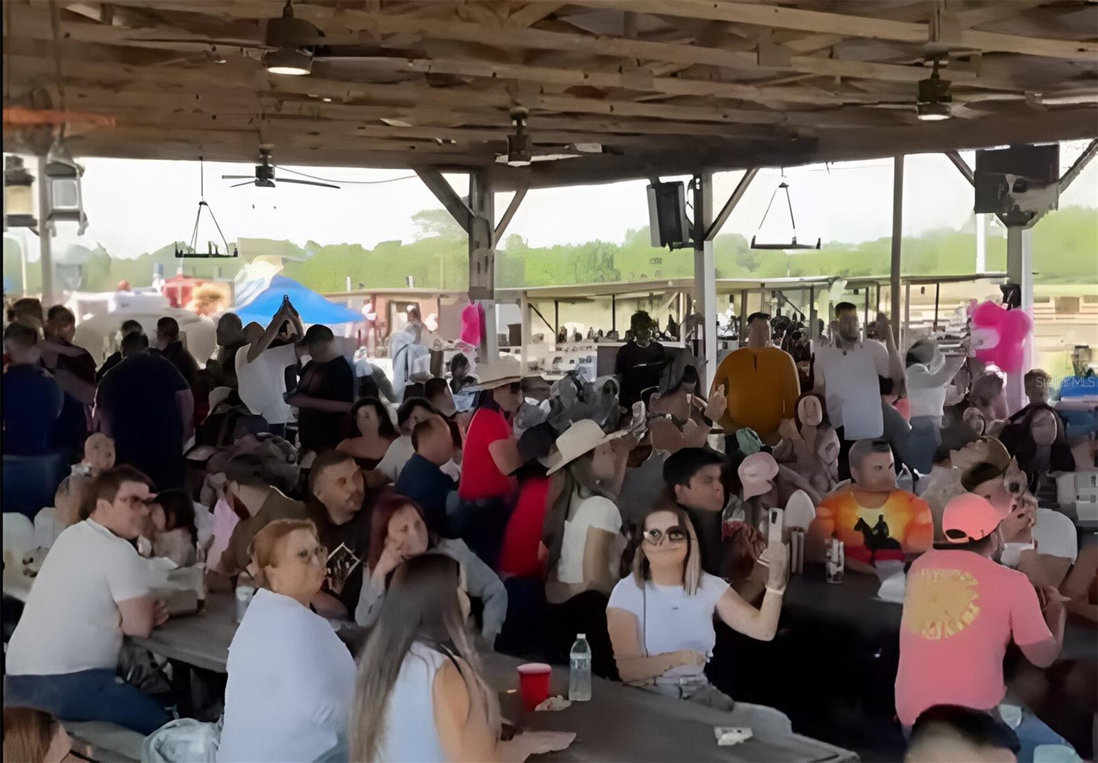 Image 9 of 10 For 5557 E Hinson Avenue