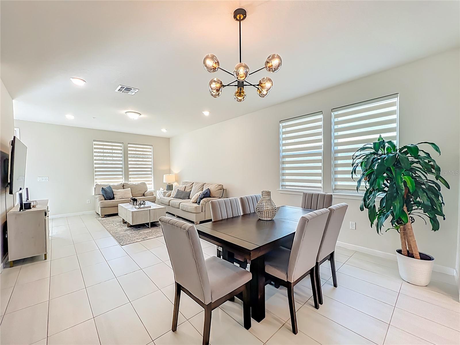 Image 18 of 70 For 10976 Leafshore Loop