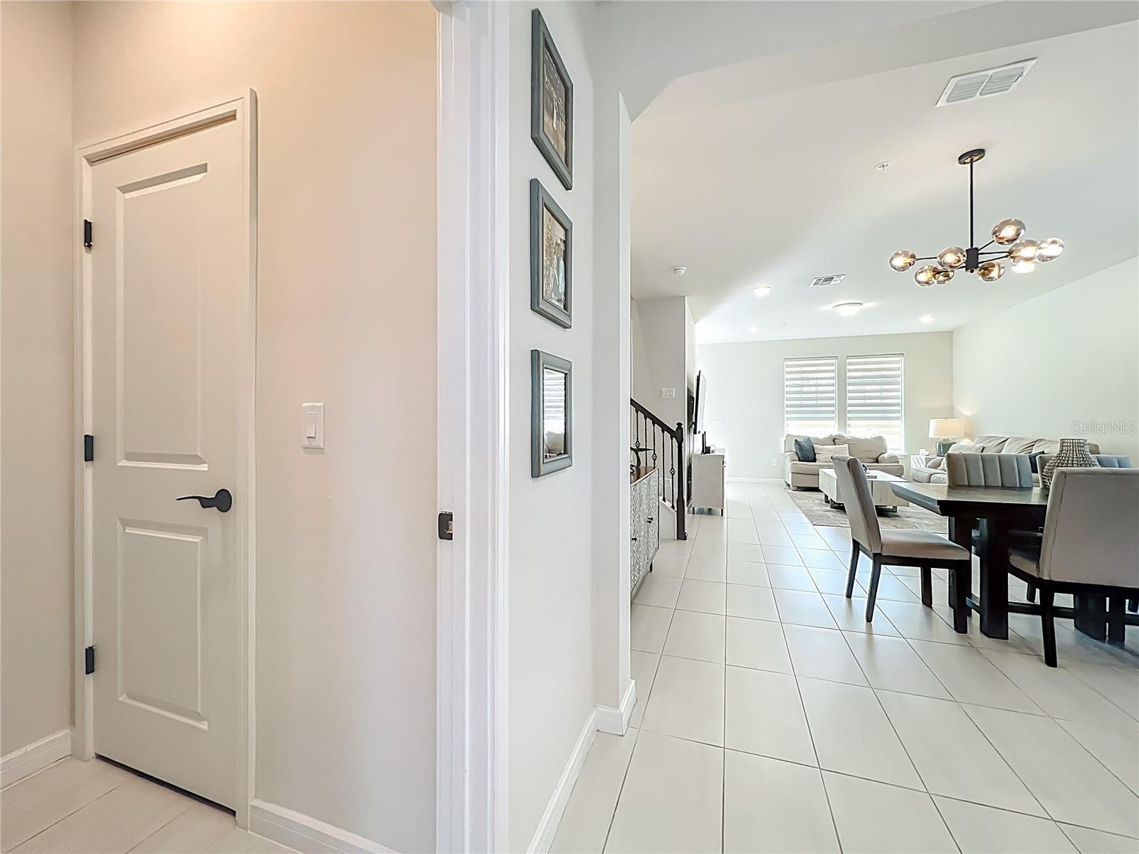 Image 20 of 70 For 10976 Leafshore Loop