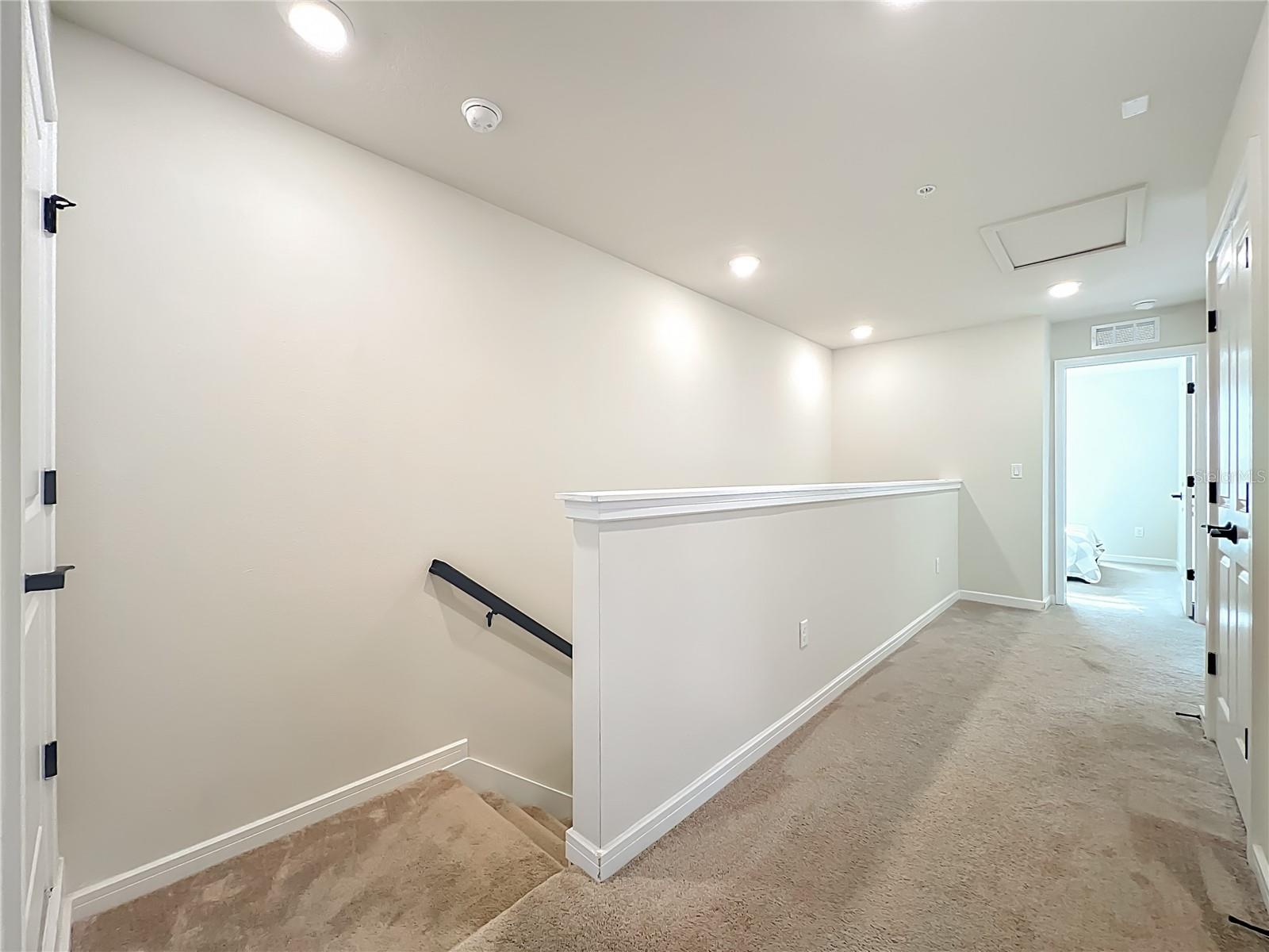 Image 33 of 70 For 10976 Leafshore Loop