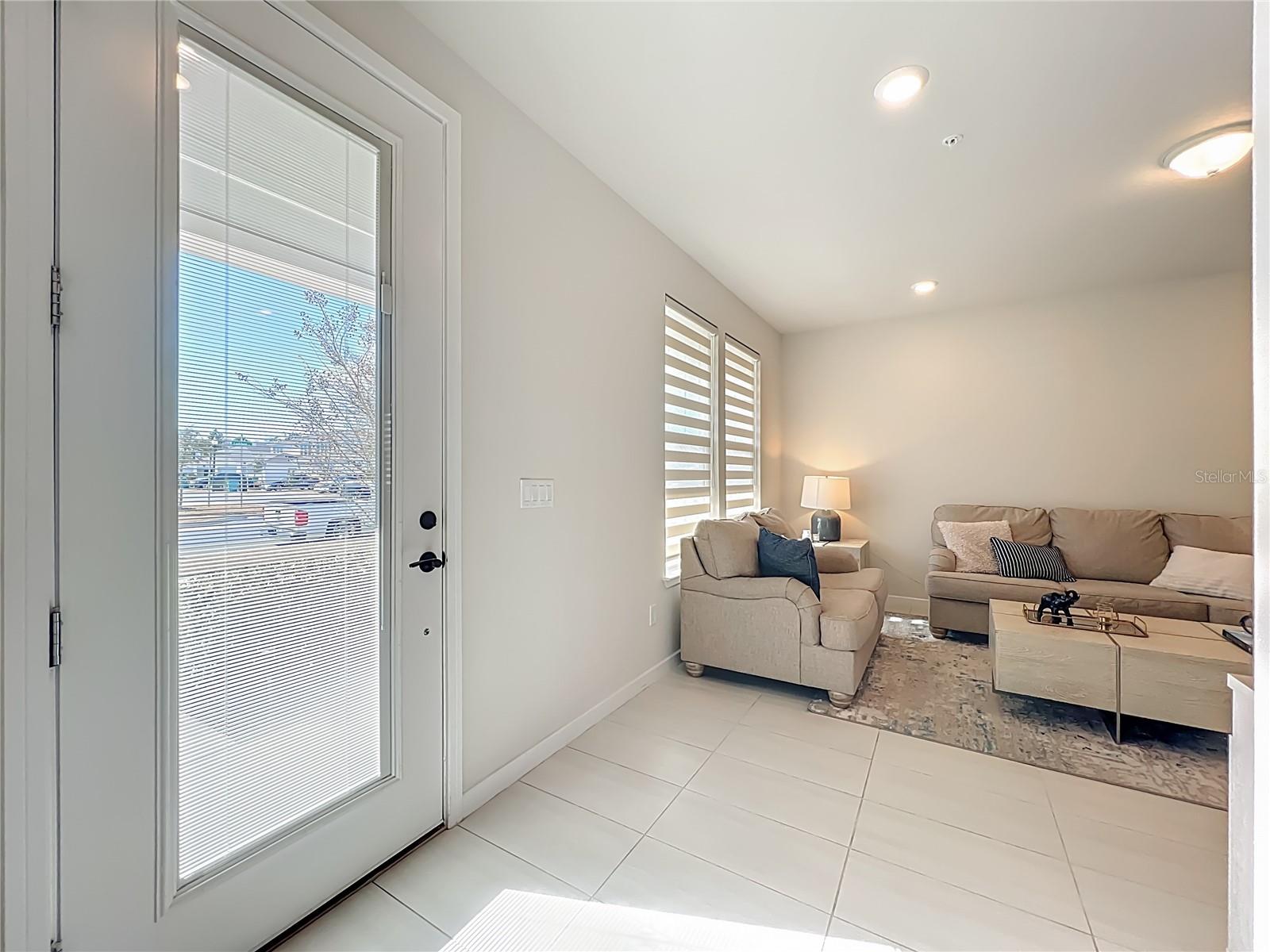 Image 5 of 70 For 10976 Leafshore Loop