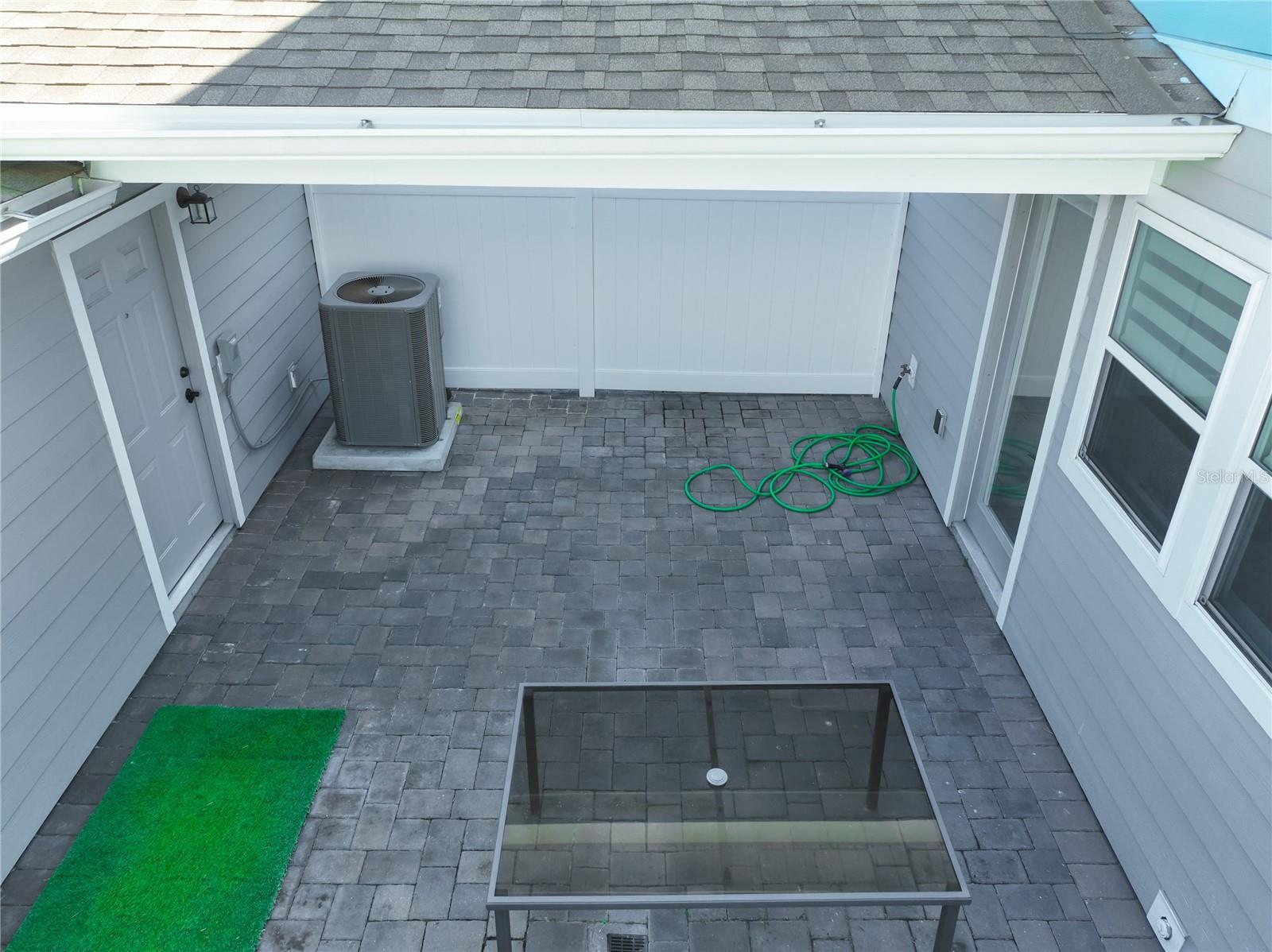 Image 63 of 70 For 10976 Leafshore Loop