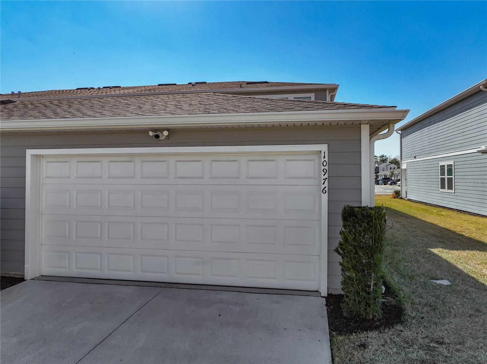 Image 64 of 70 For 10976 Leafshore Loop