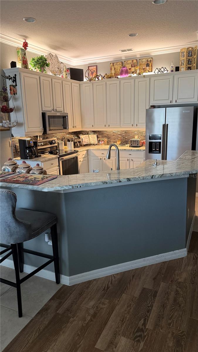 Image 11 of 25 For 300 Mariners Gate Drive