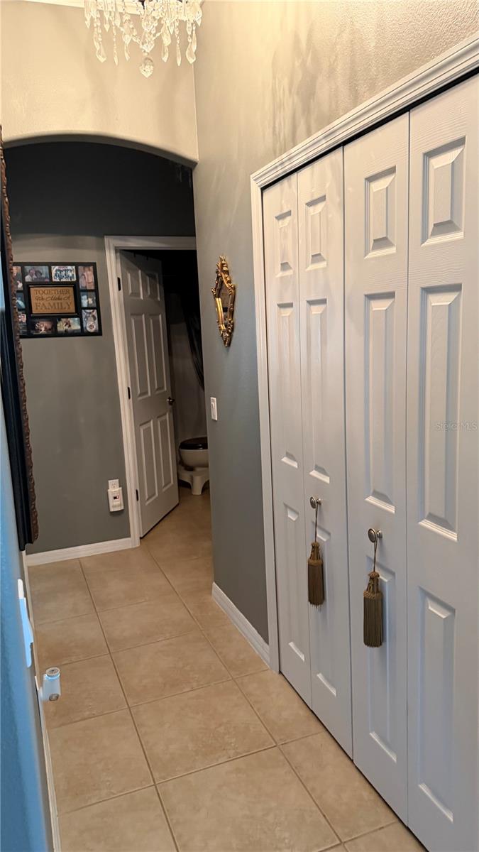 Image 17 of 25 For 300 Mariners Gate Drive