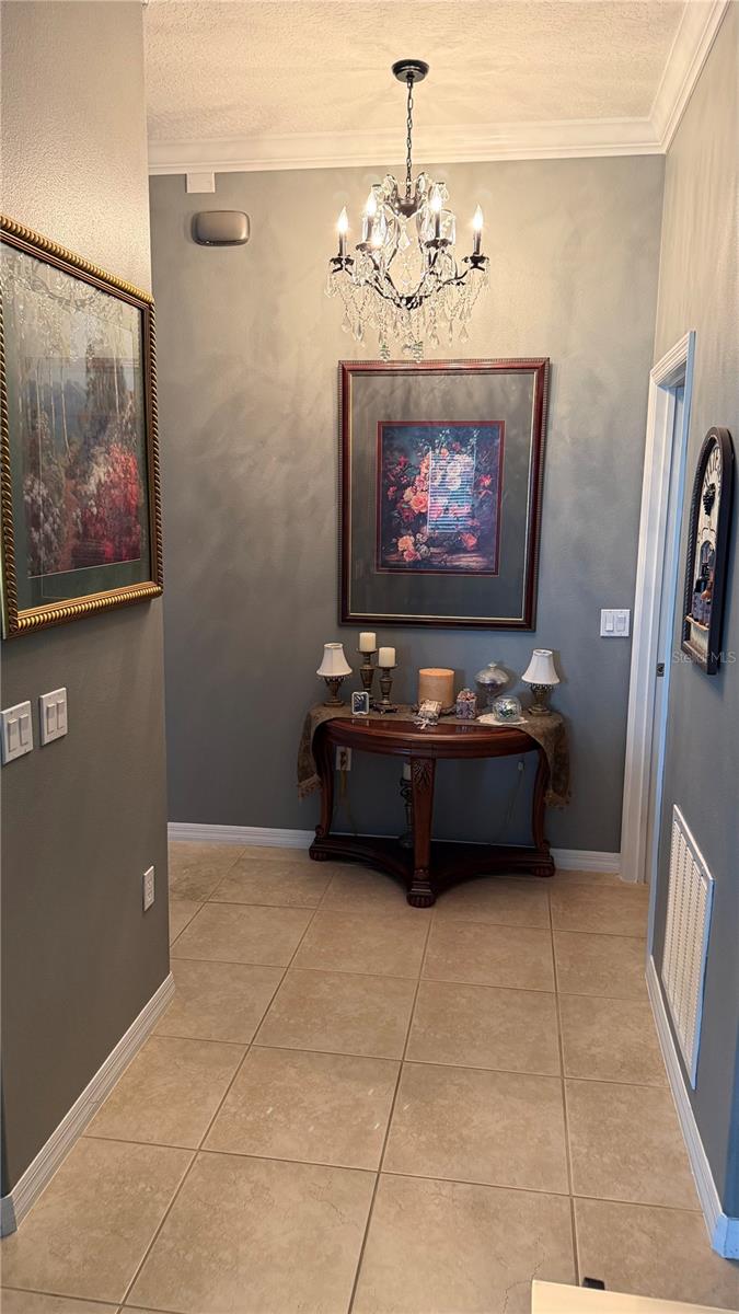 Image 21 of 25 For 300 Mariners Gate Drive