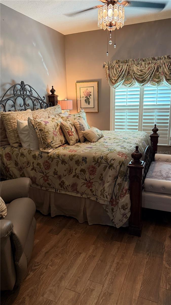 Image 5 of 25 For 300 Mariners Gate Drive