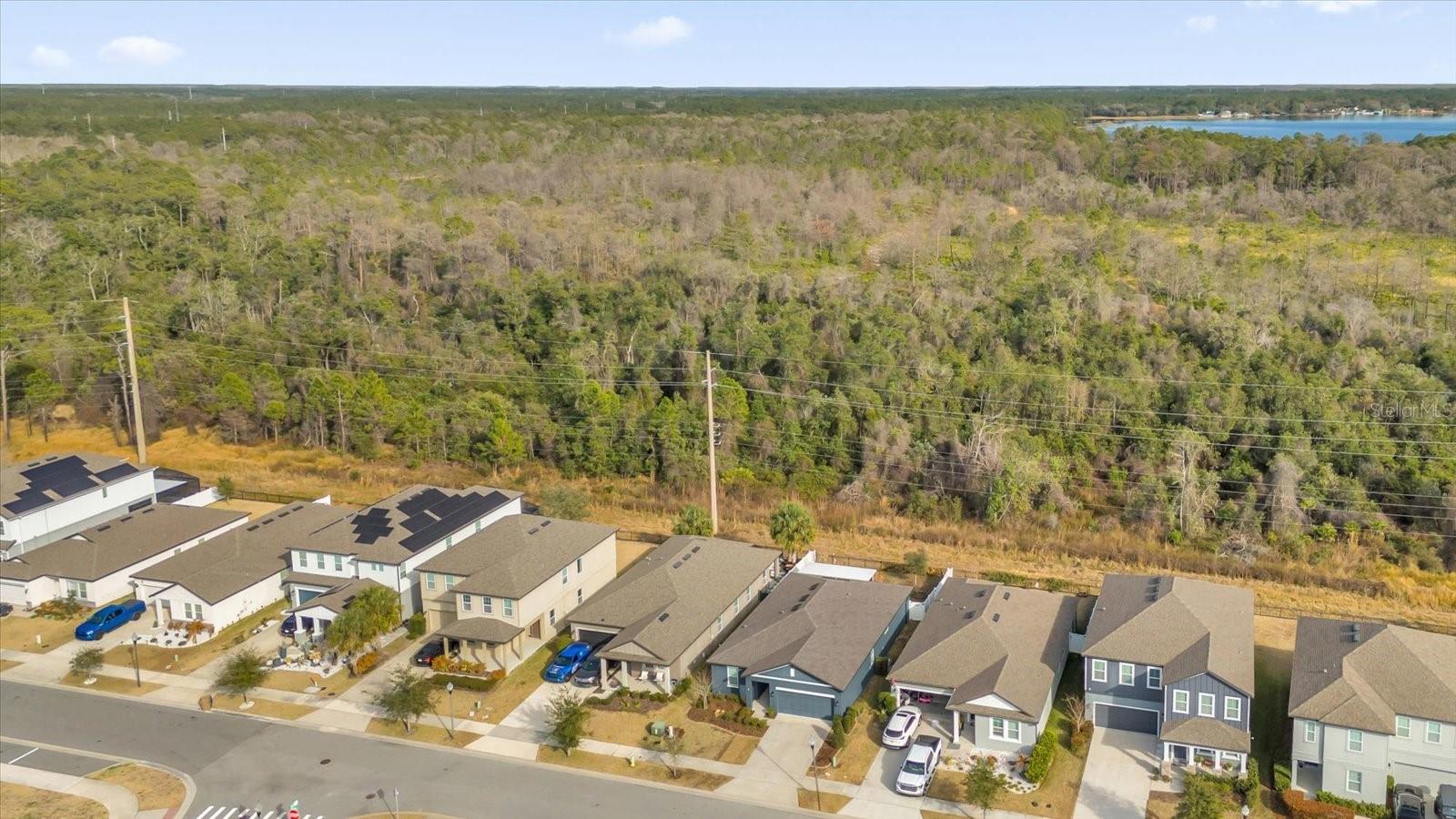 Image 28 of 37 For 591 Steerview Street