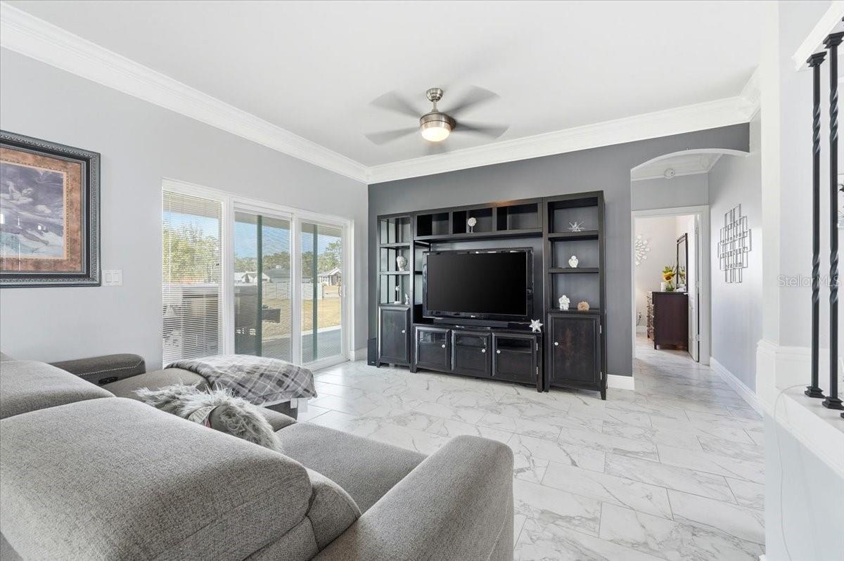 Image 10 of 30 For 2280 Fox Wood