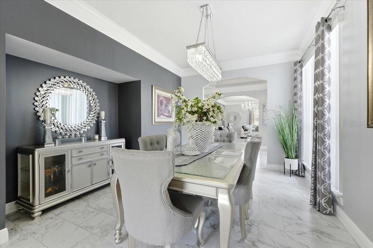 Image 11 of 30 For 2280 Fox Wood