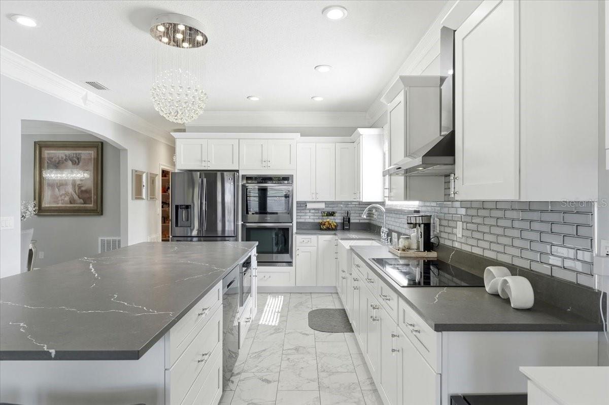 Image 13 of 30 For 2280 Fox Wood