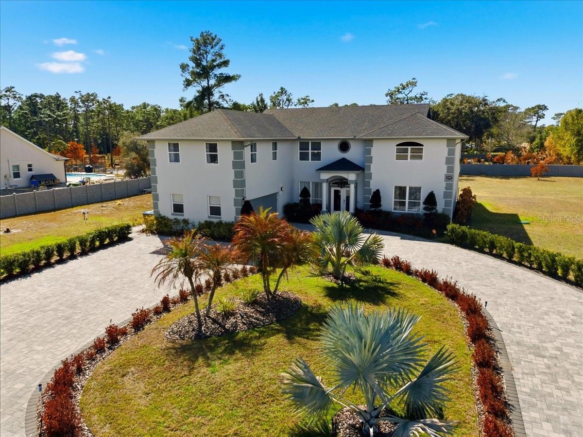 Image 2 of 30 For 2280 Fox Wood