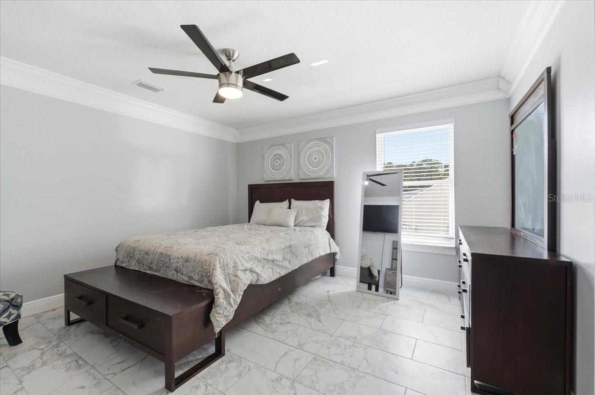 Image 21 of 30 For 2280 Fox Wood