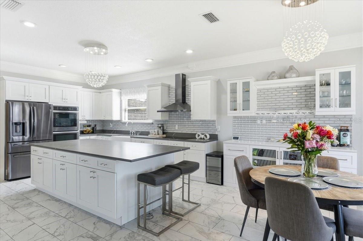 Image 4 of 30 For 2280 Fox Wood