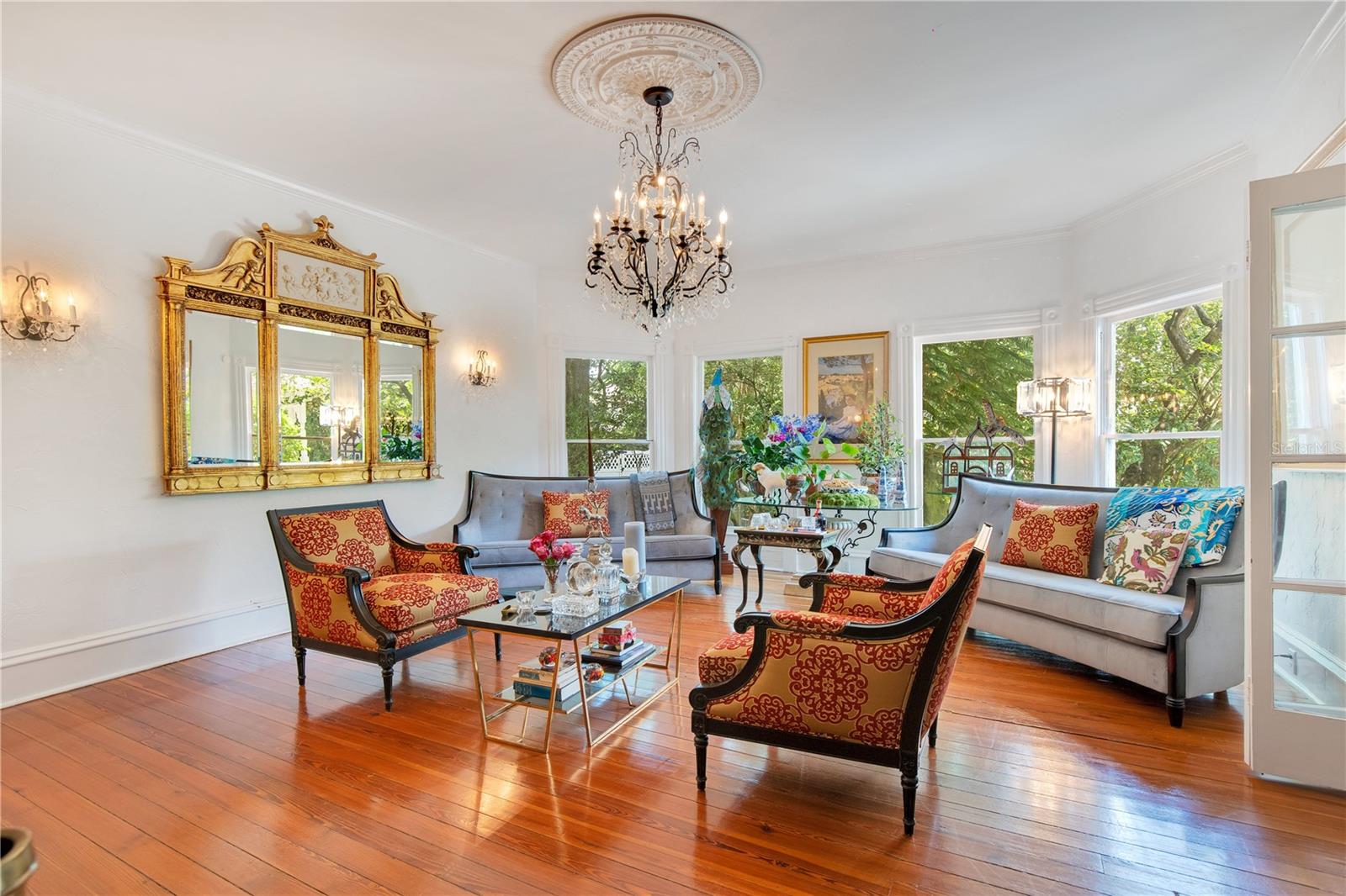 Image 17 of 92 For 614 Lake Avenue