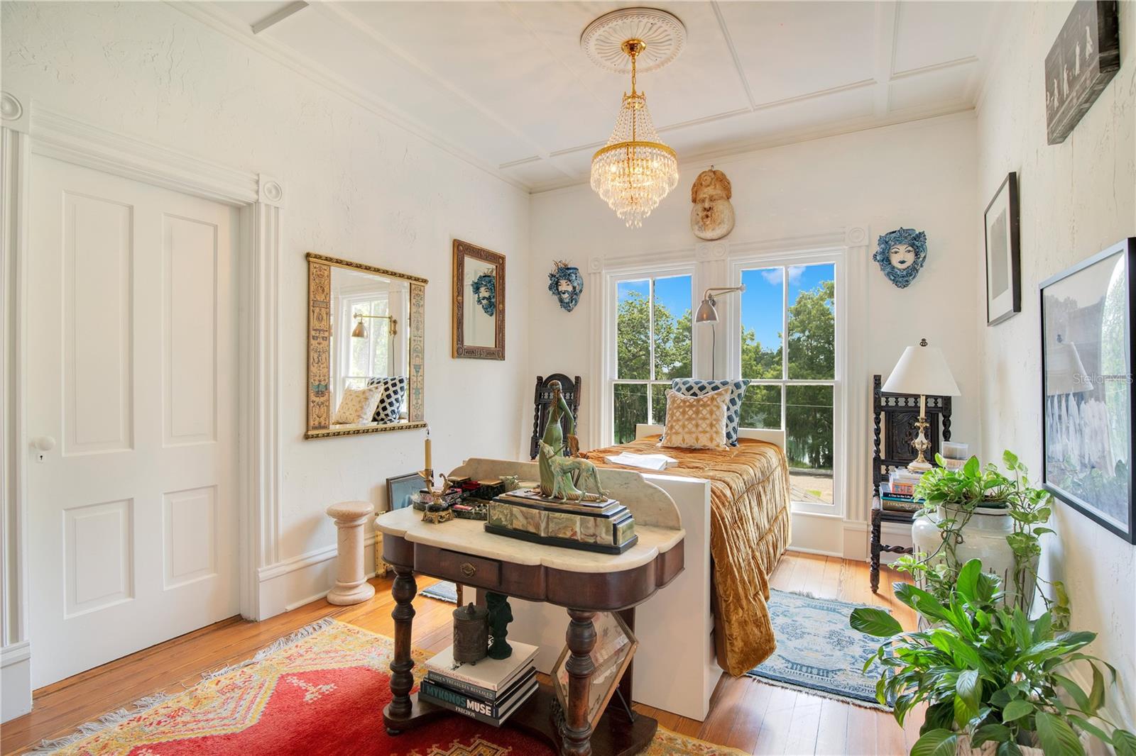 Image 52 of 92 For 614 Lake Avenue