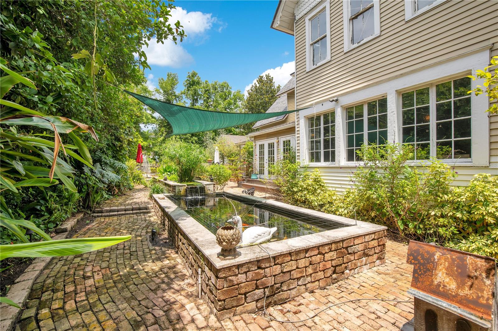 Image 87 of 92 For 614 Lake Avenue