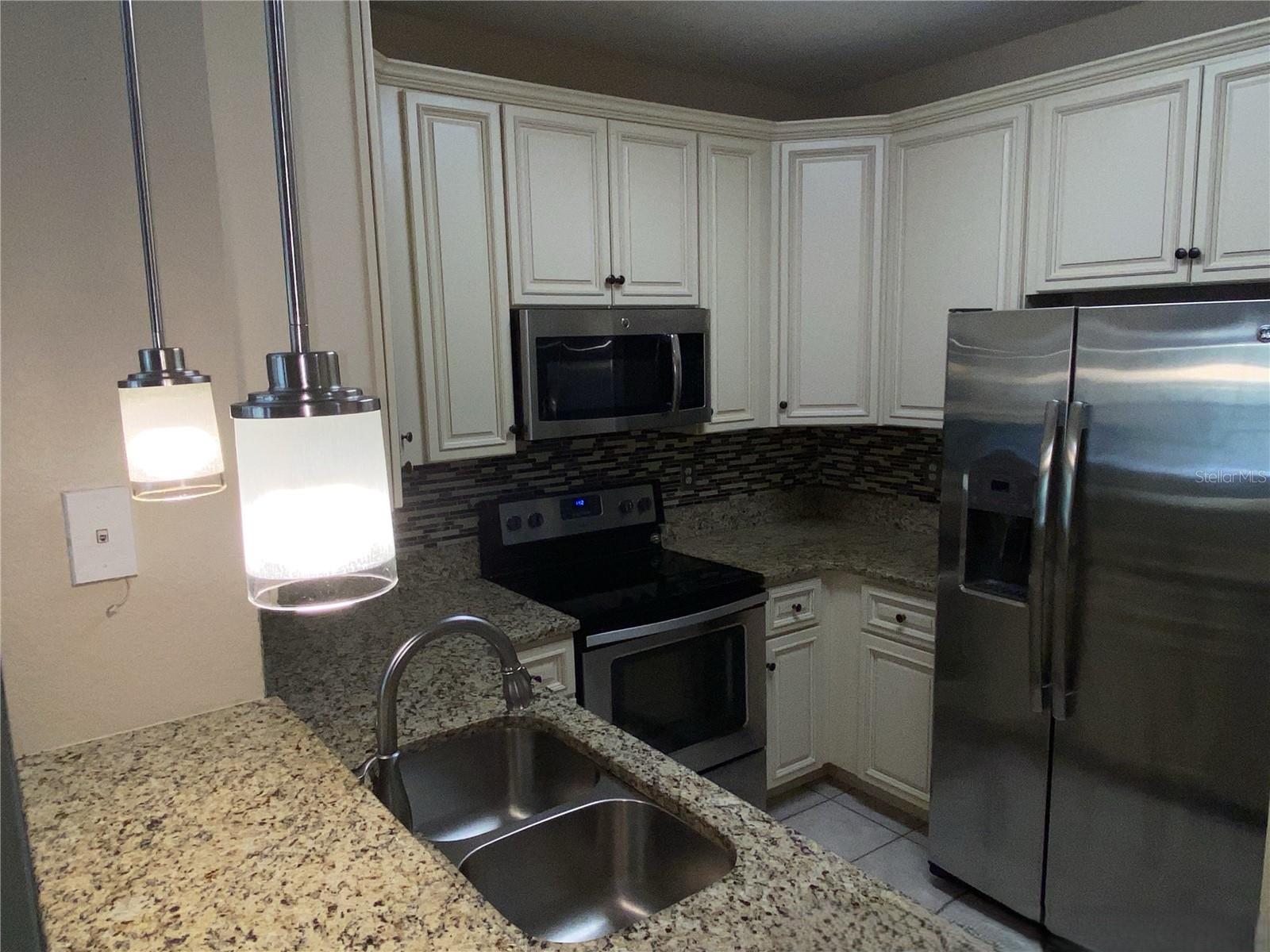 Image 5 of 19 For 2532 Robert Trent Jones Drive 1520