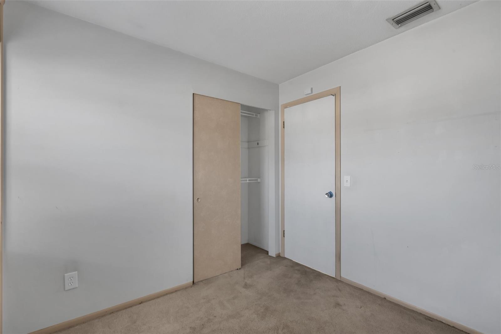 Image 14 of 43 For 5674 Altec Court