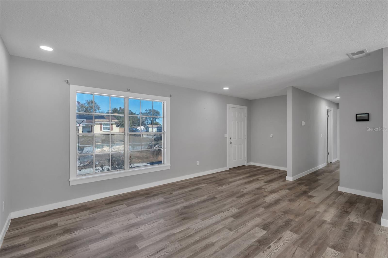 Image 4 of 43 For 5674 Altec Court