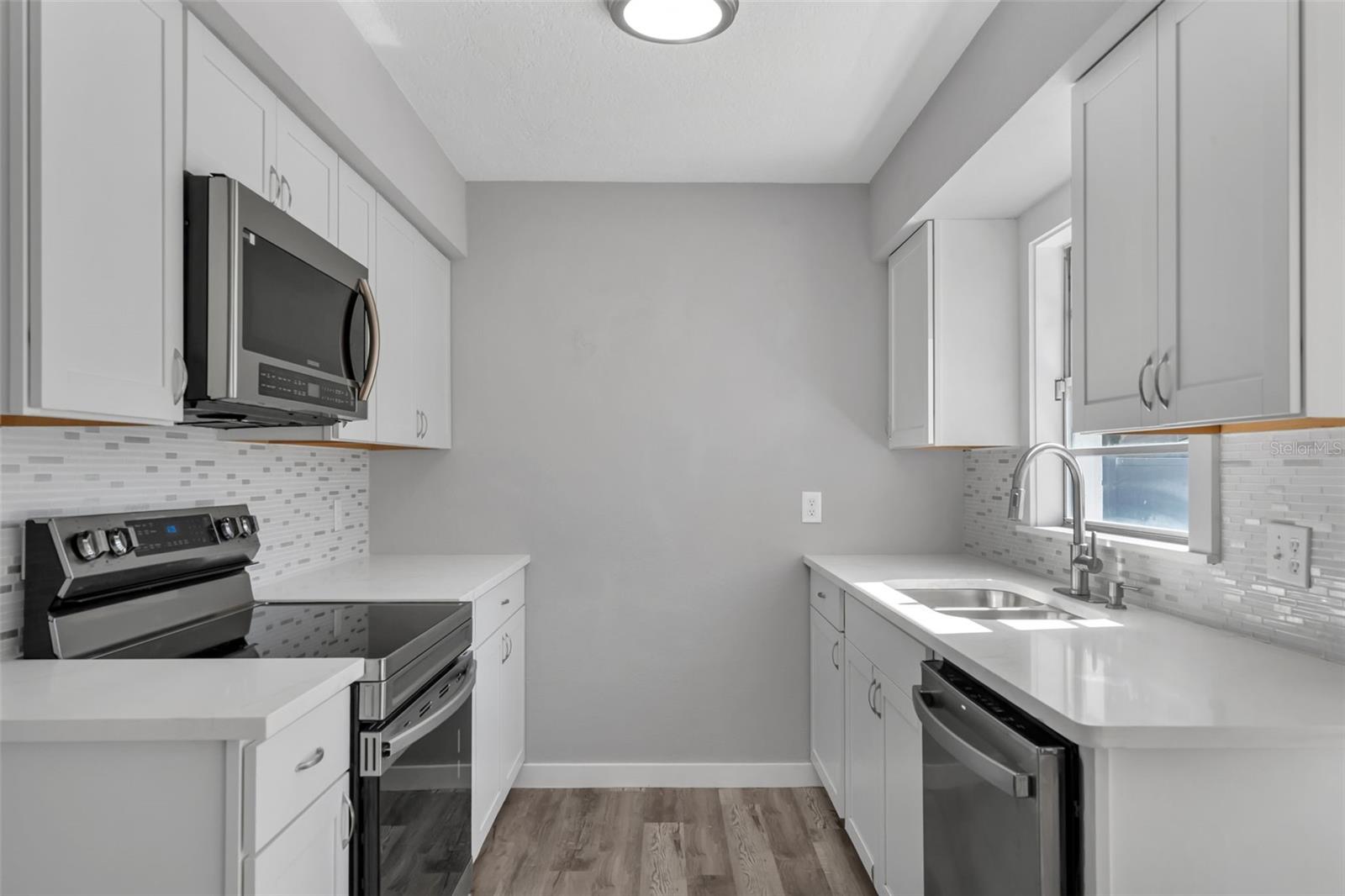 Image 9 of 43 For 5674 Altec Court