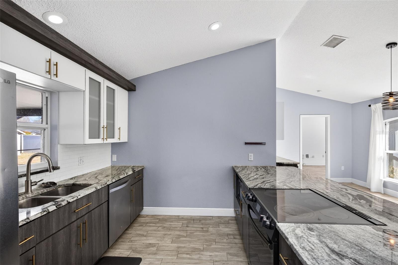 Image 5 of 33 For 3189 Windmill Point Boulevard