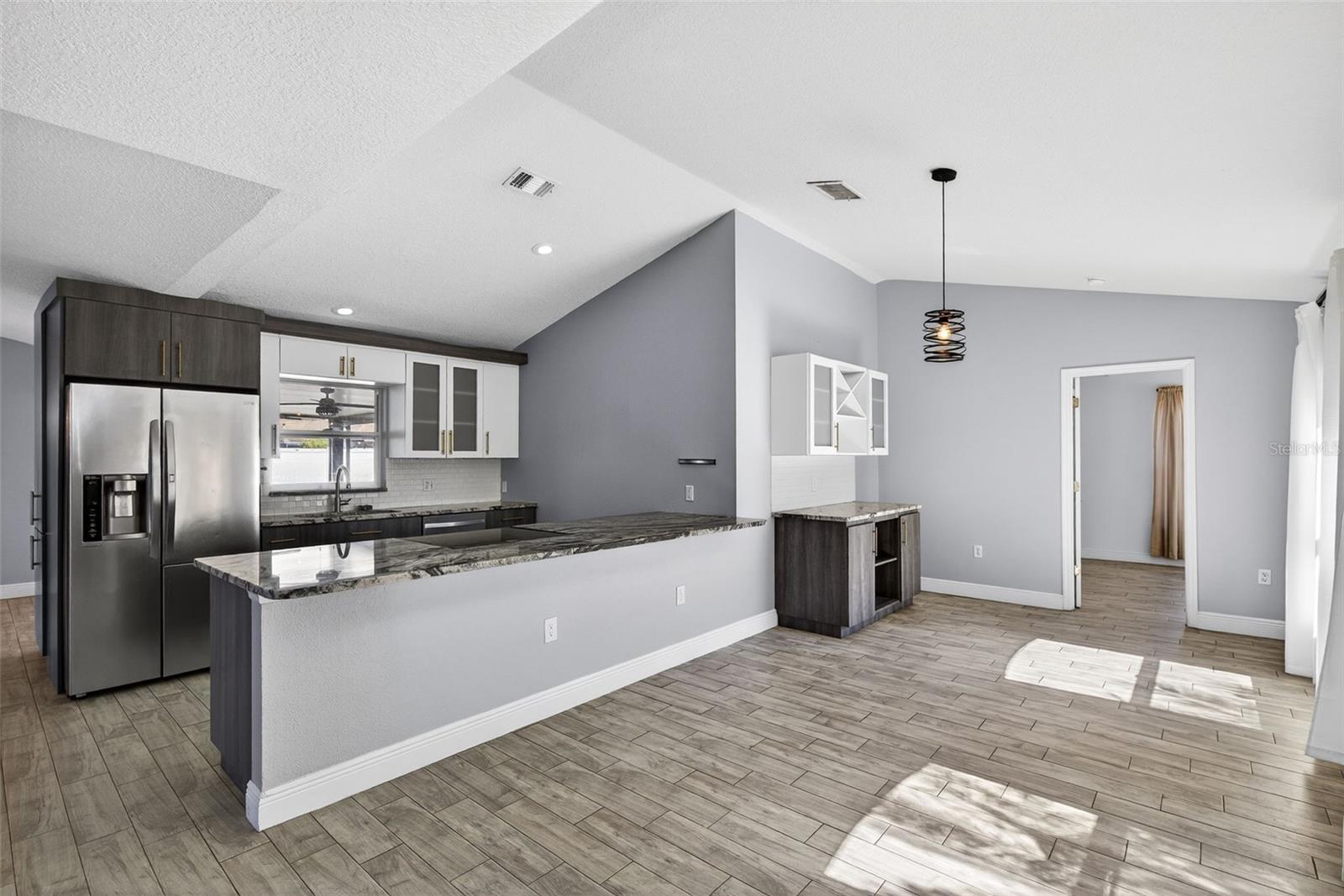 Image 9 of 33 For 3189 Windmill Point Boulevard