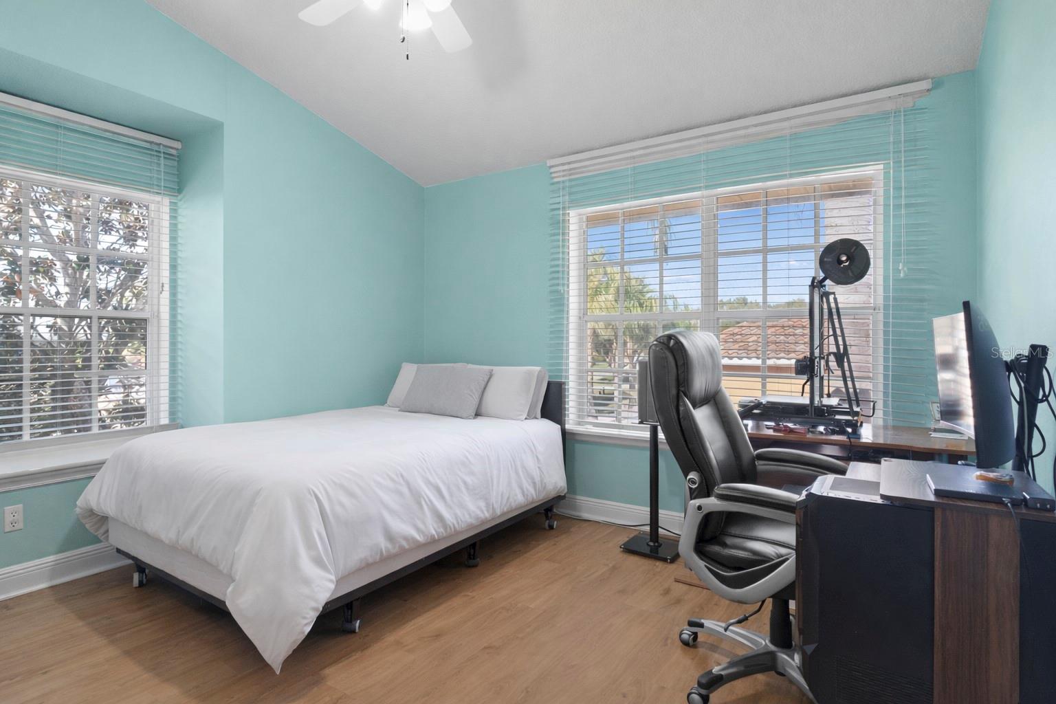 Image 23 of 50 For 16727 Royal Palm Drive