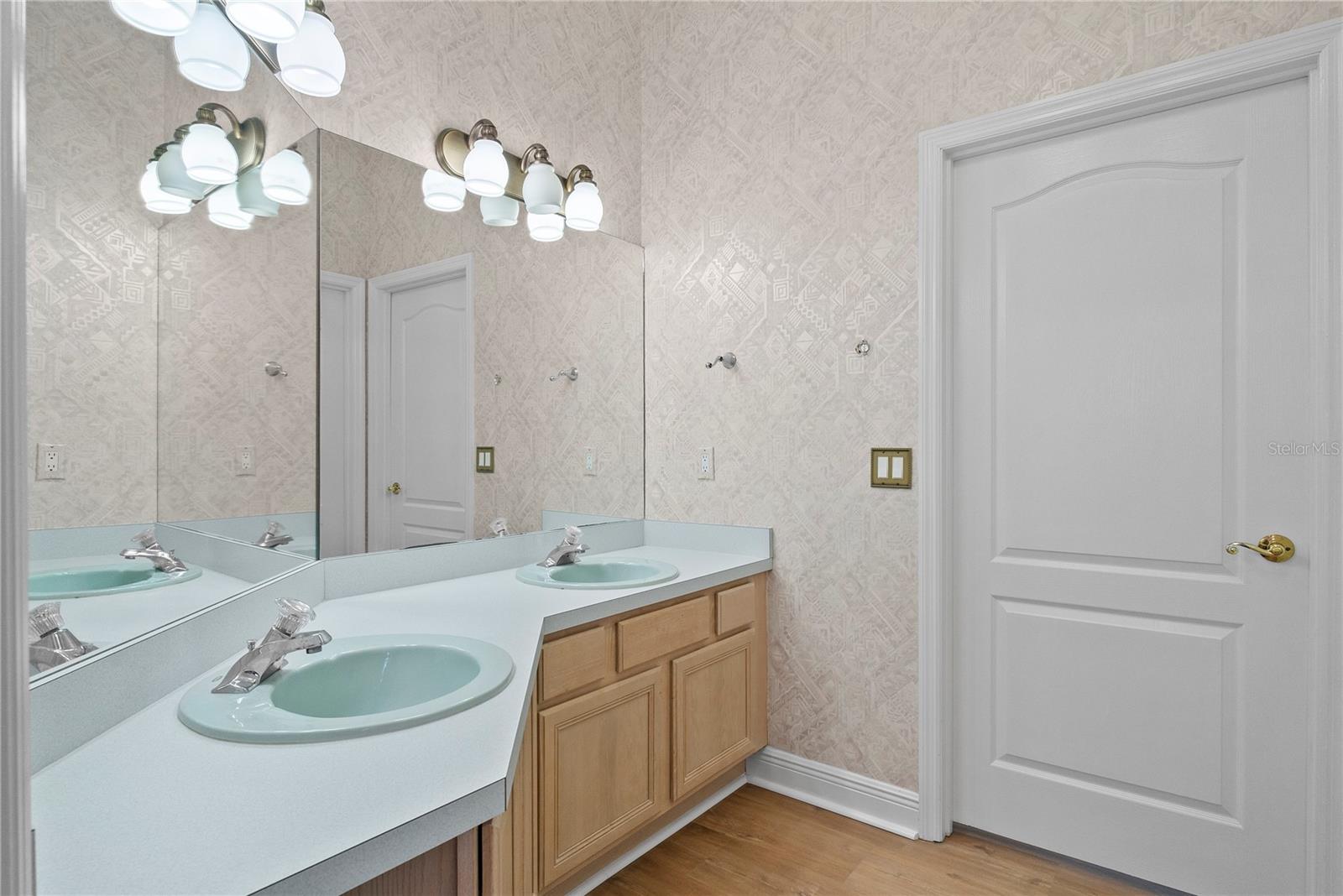 Image 25 of 50 For 16727 Royal Palm Drive