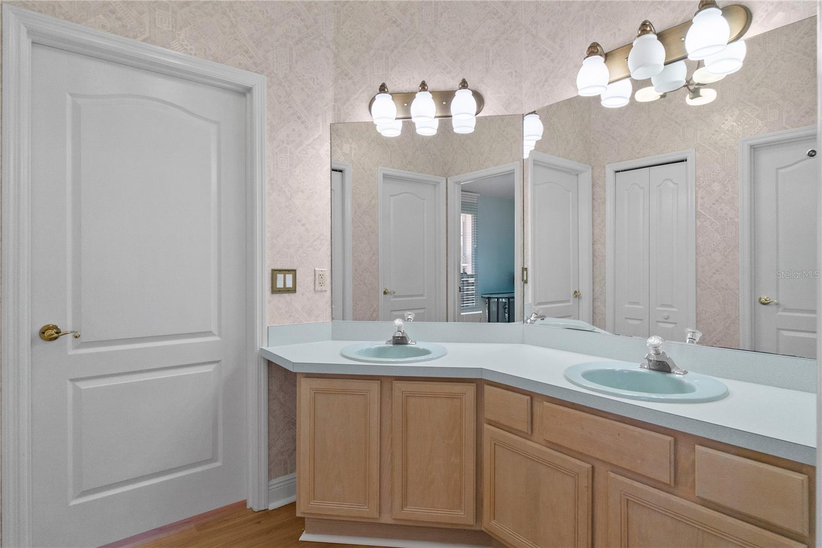 Image 26 of 50 For 16727 Royal Palm Drive