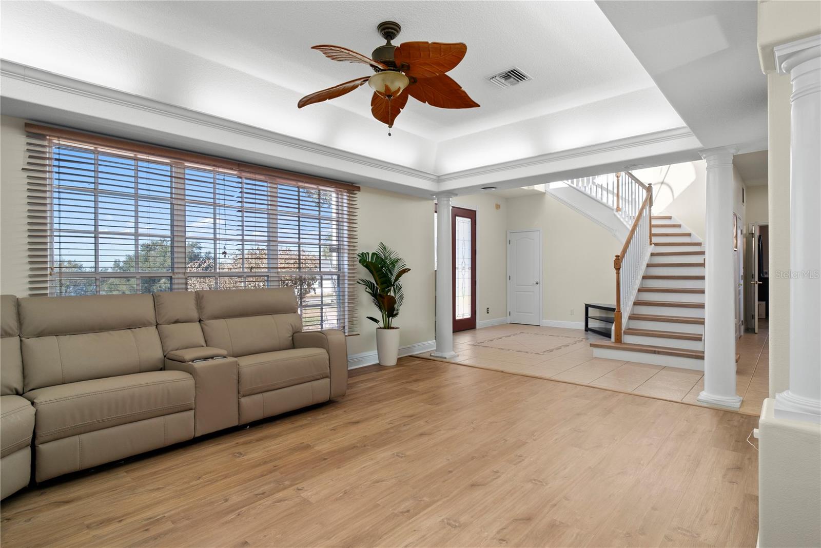 Image 4 of 50 For 16727 Royal Palm Drive