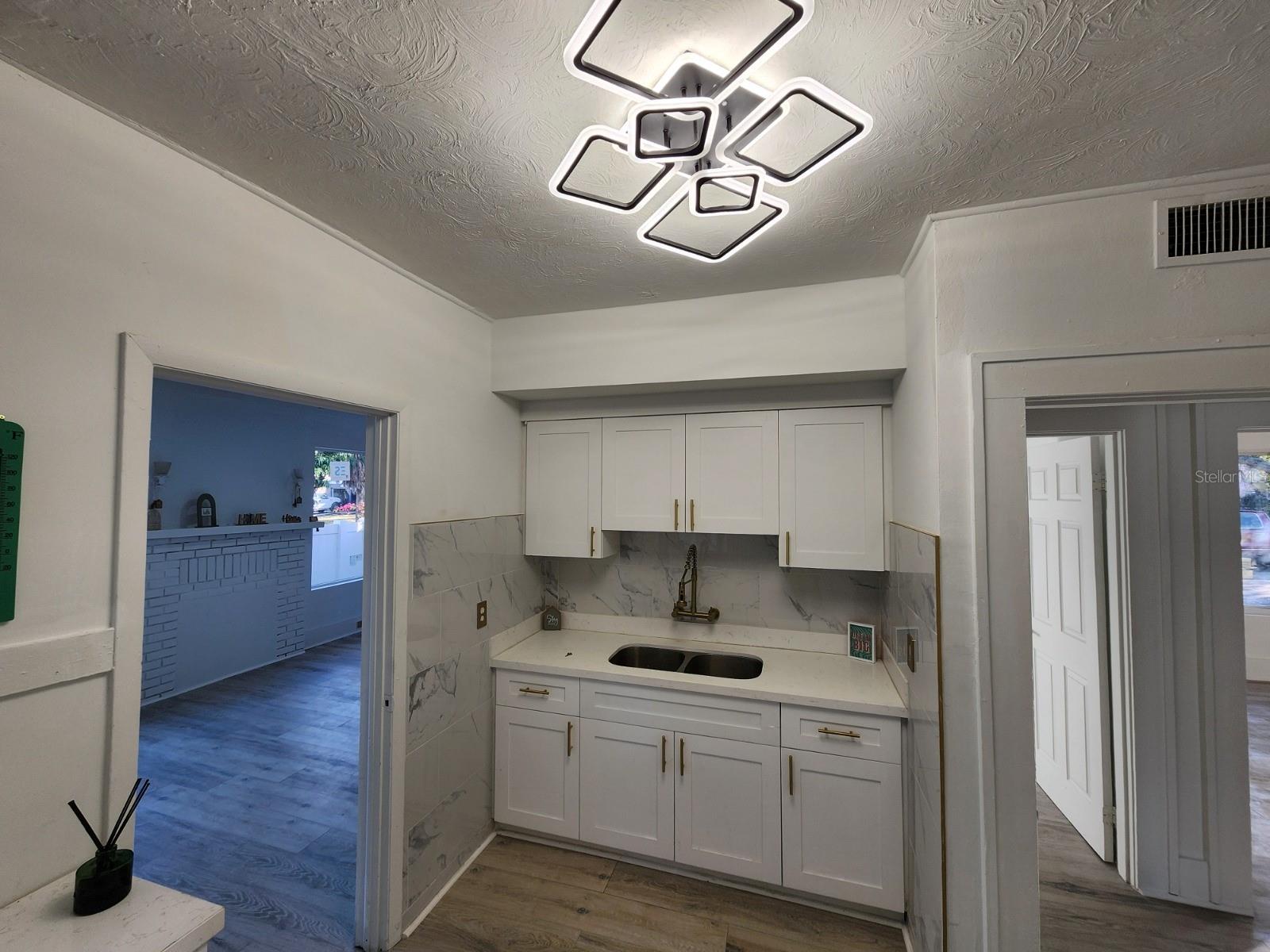 Image 27 of 36 For 1311 11th Avenue S