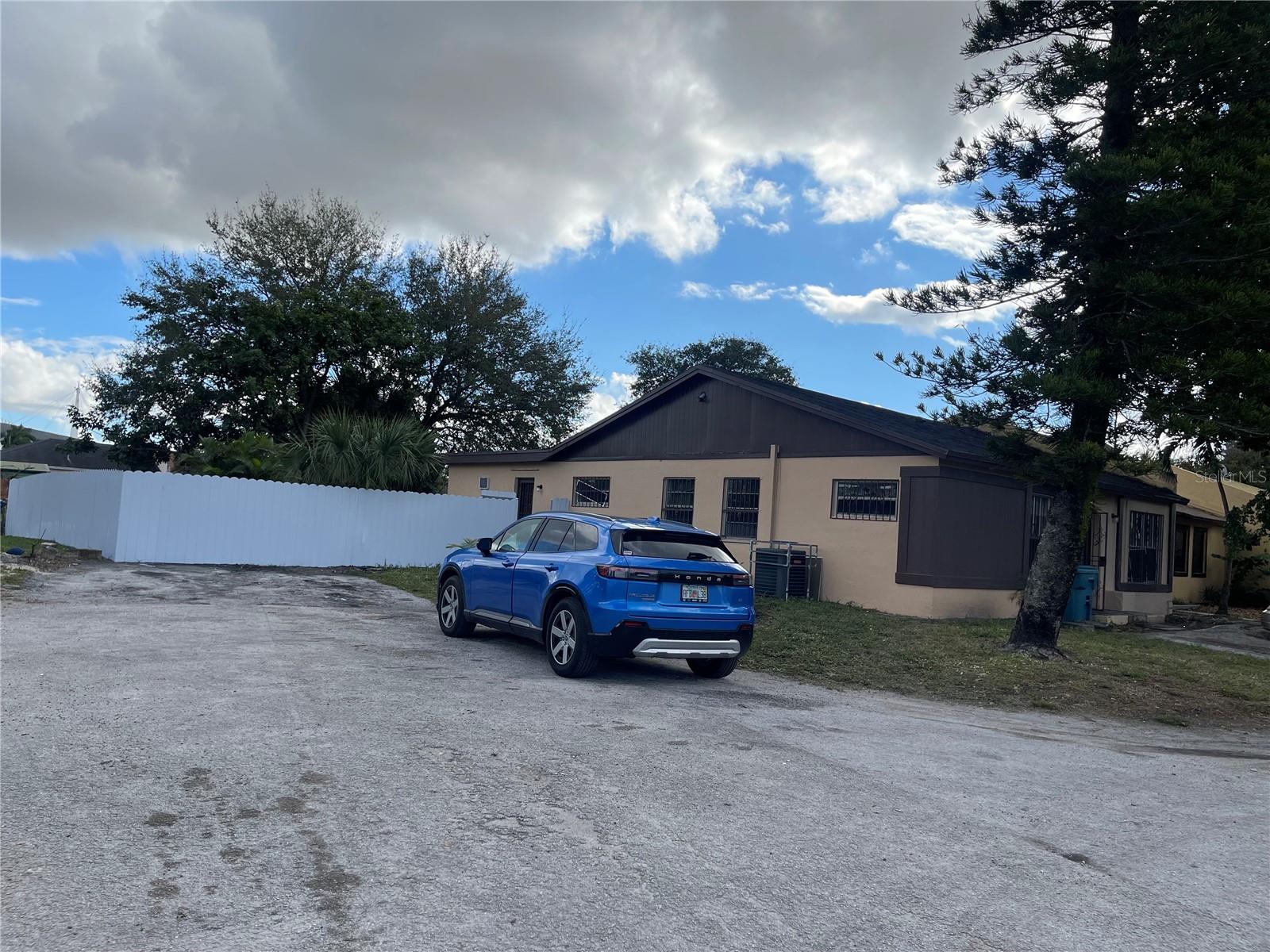 Image 8 of 11 For 20211 28th Court