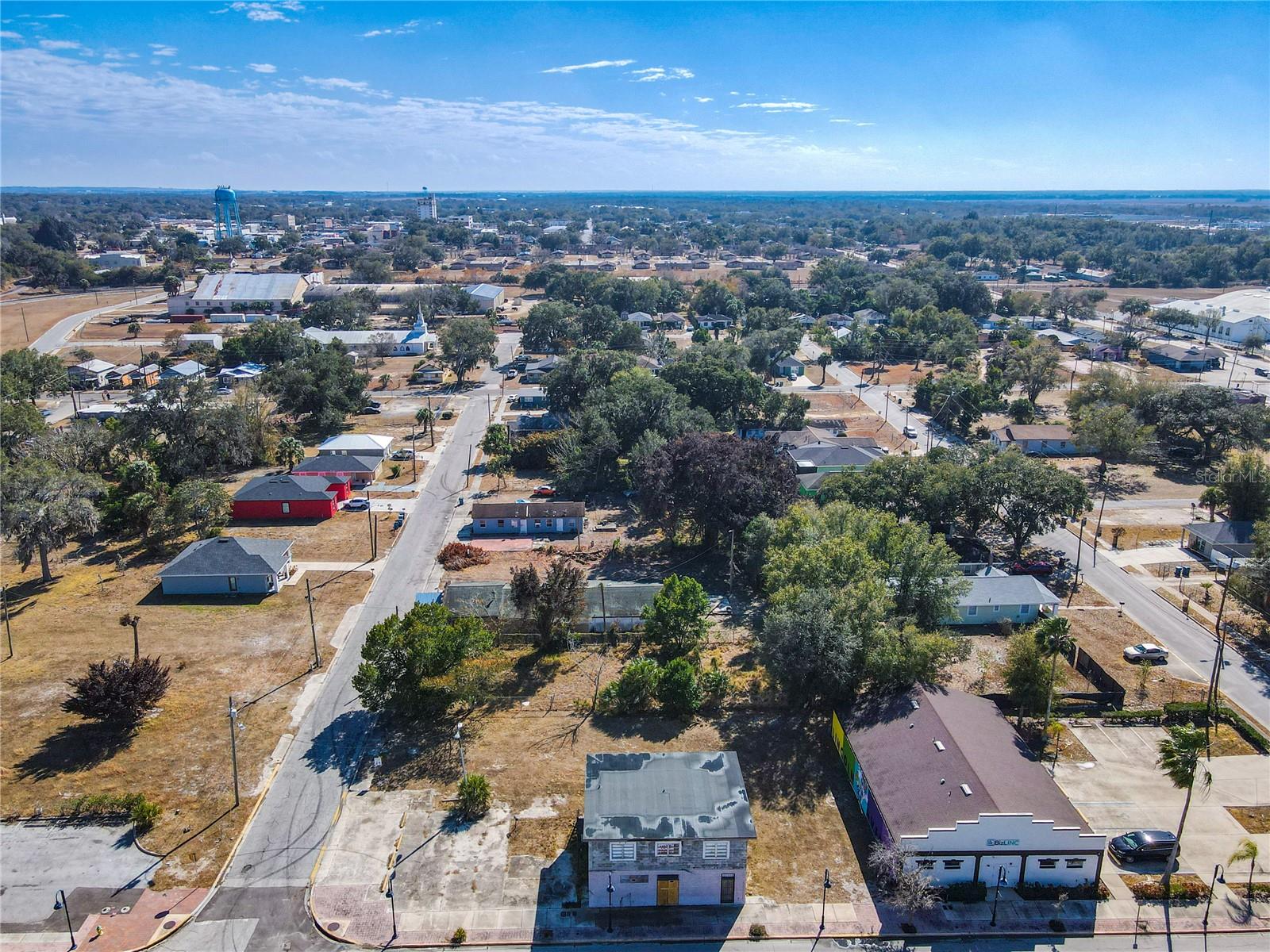 Image 6 of 7 For Lincoln Avenue W