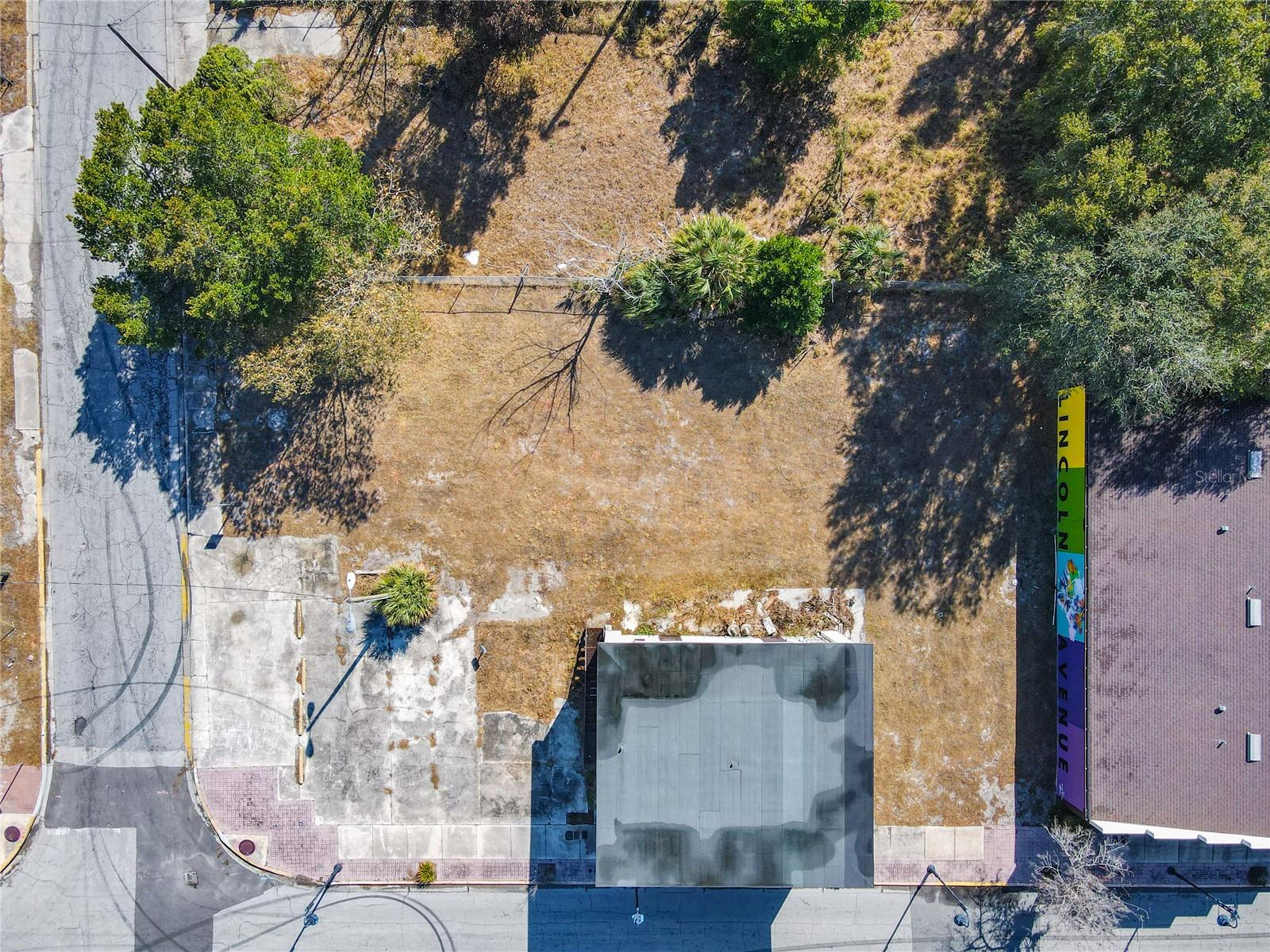 Image 7 of 7 For Lincoln Avenue W