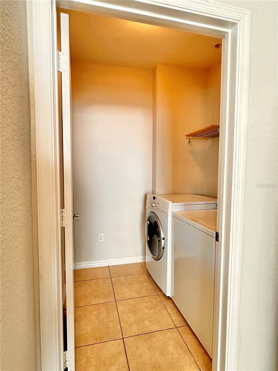 Image 23 of 40 For 2334 Grand Central Parkway 1