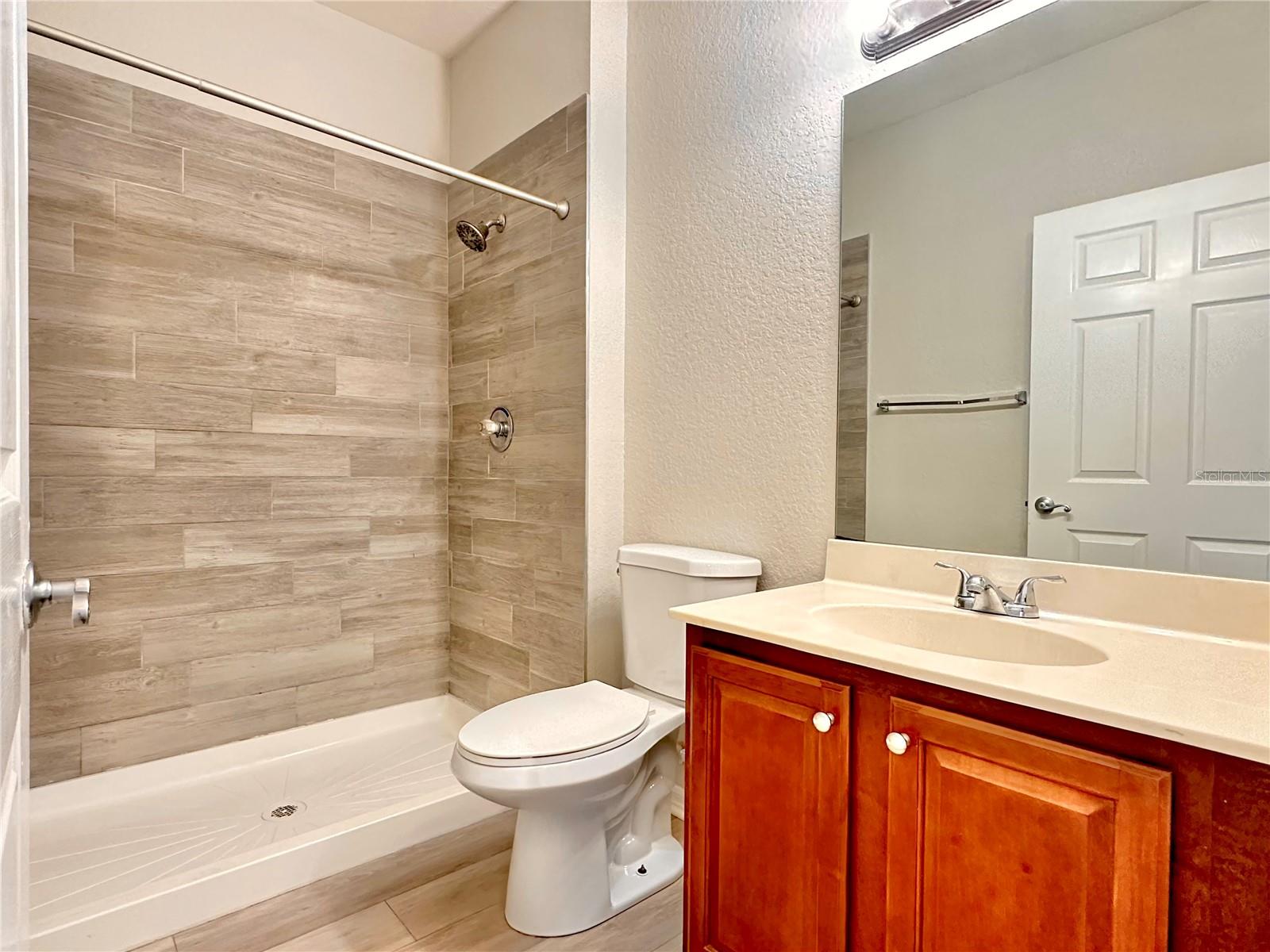 Image 32 of 40 For 2334 Grand Central Parkway 1