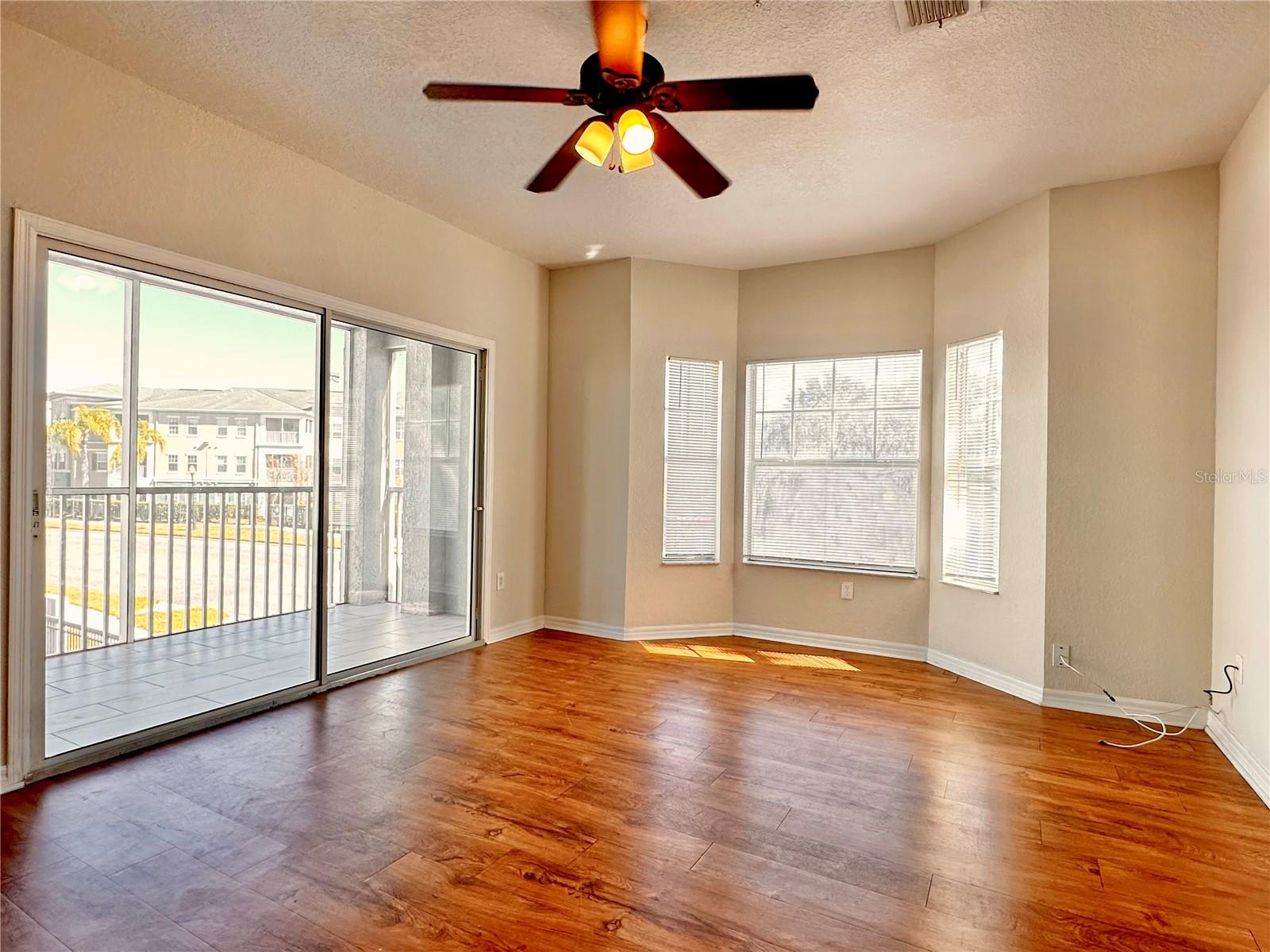 Image 7 of 40 For 2334 Grand Central Parkway 1