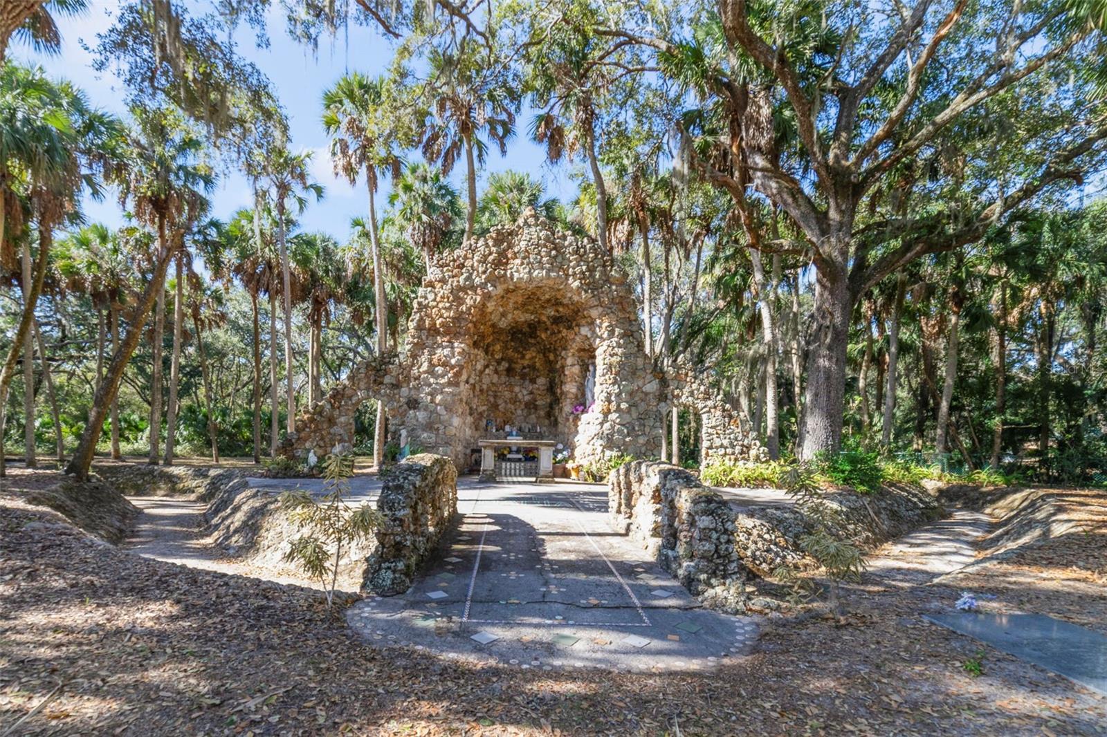 Image 26 of 27 For 1239 Saint Anne Shrine Road