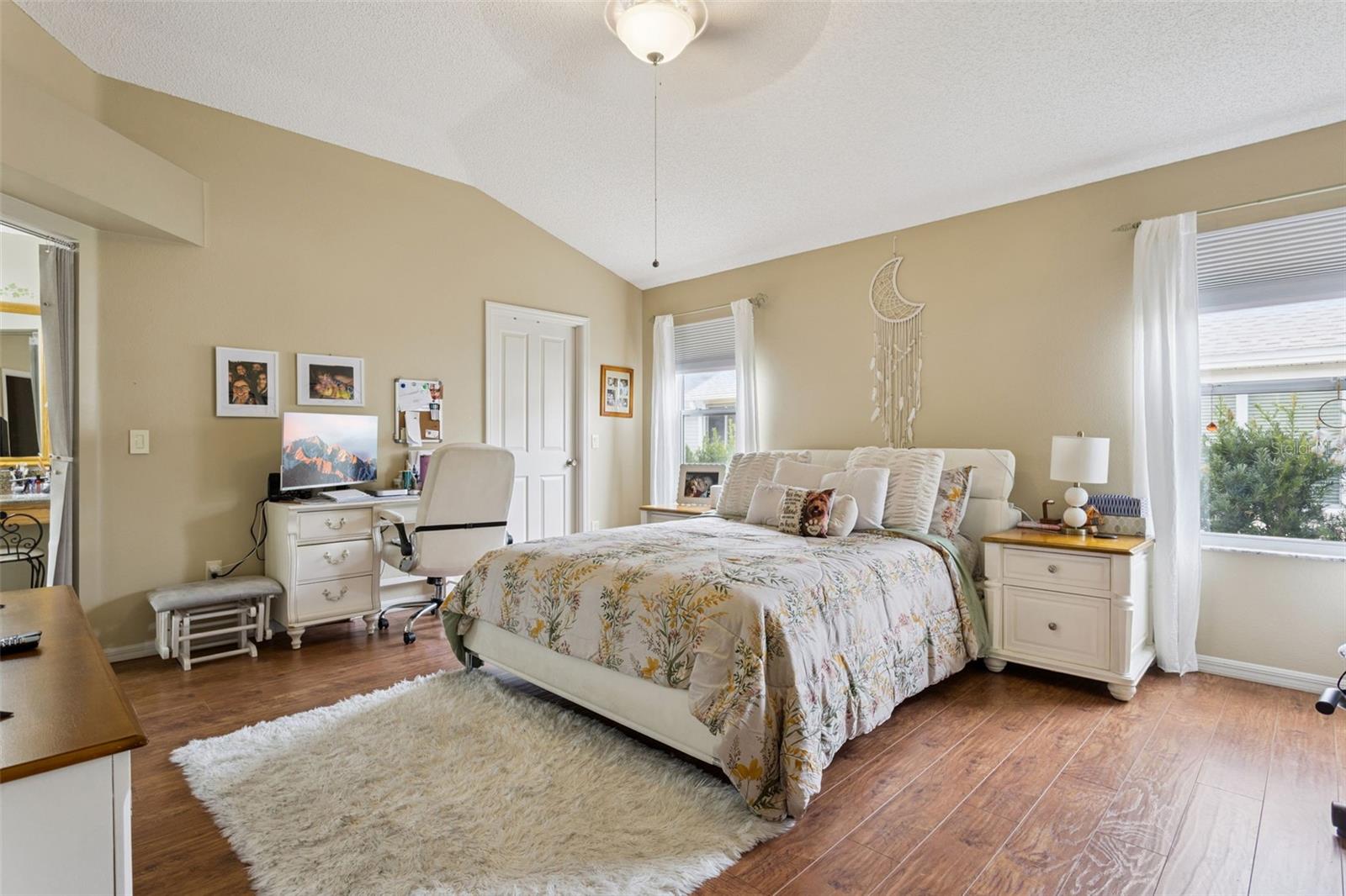 Image 20 of 37 For 16672 78th Live Oak Avenue