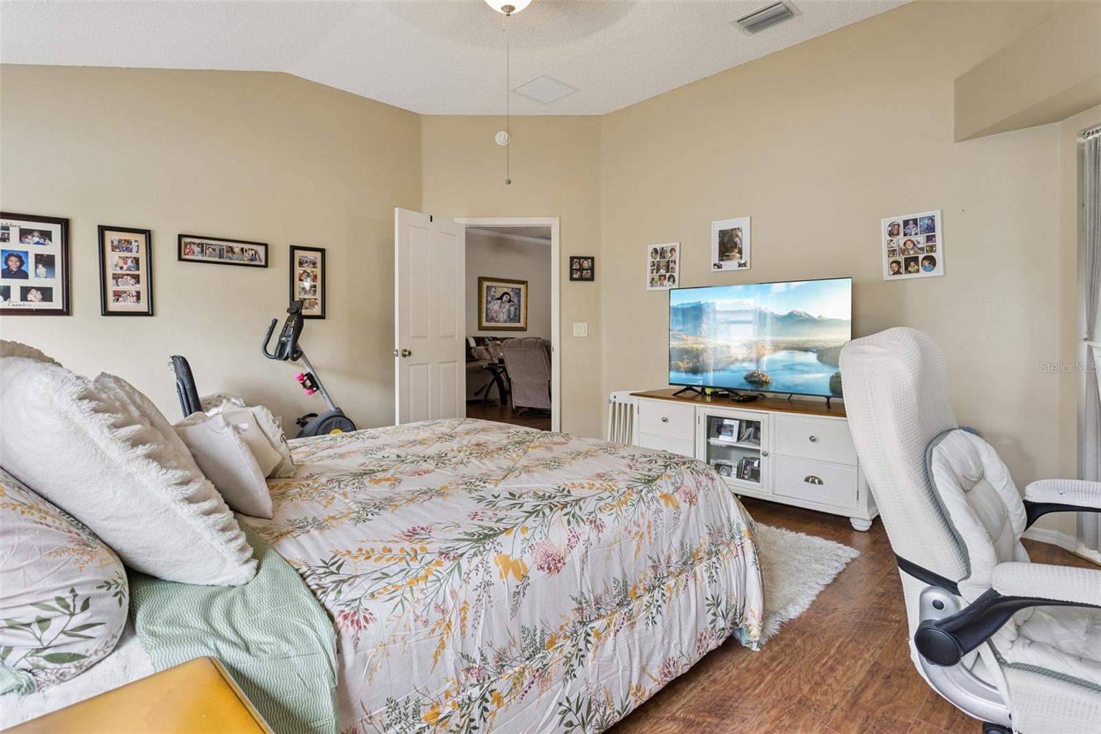 Image 22 of 37 For 16672 78th Live Oak Avenue